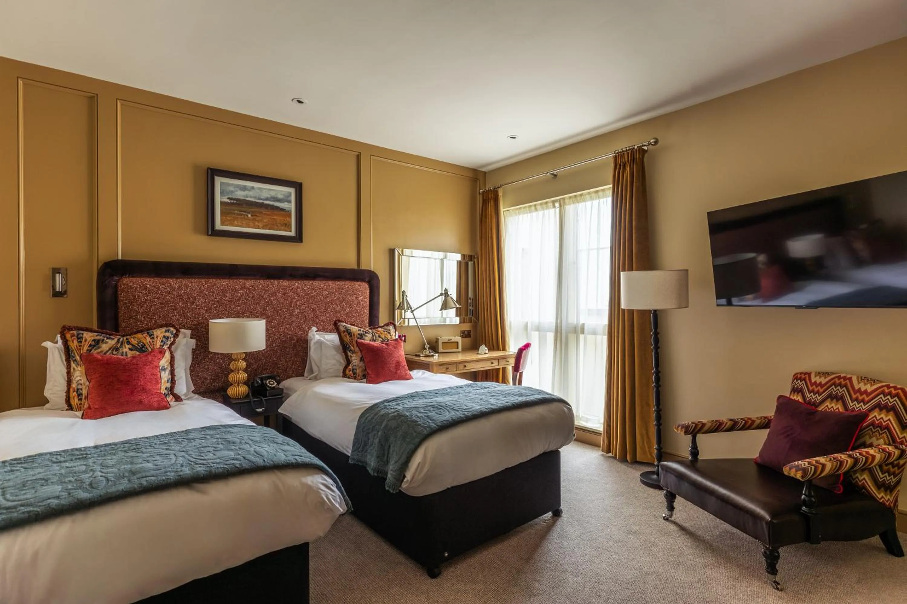 Bedroom, Bed in The Alma Hotel