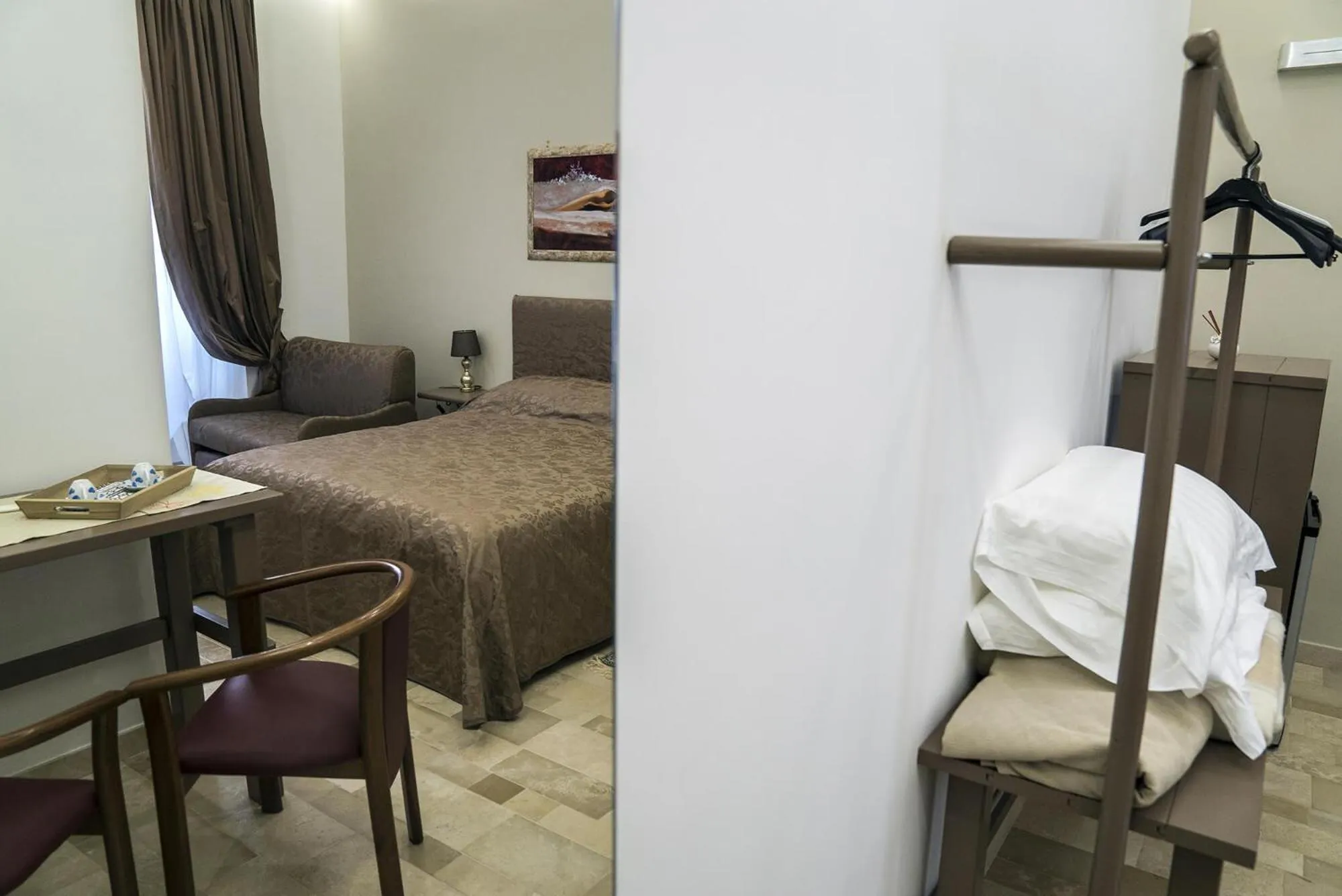 Photo of the whole room, Bed in B&B Conte Cavour