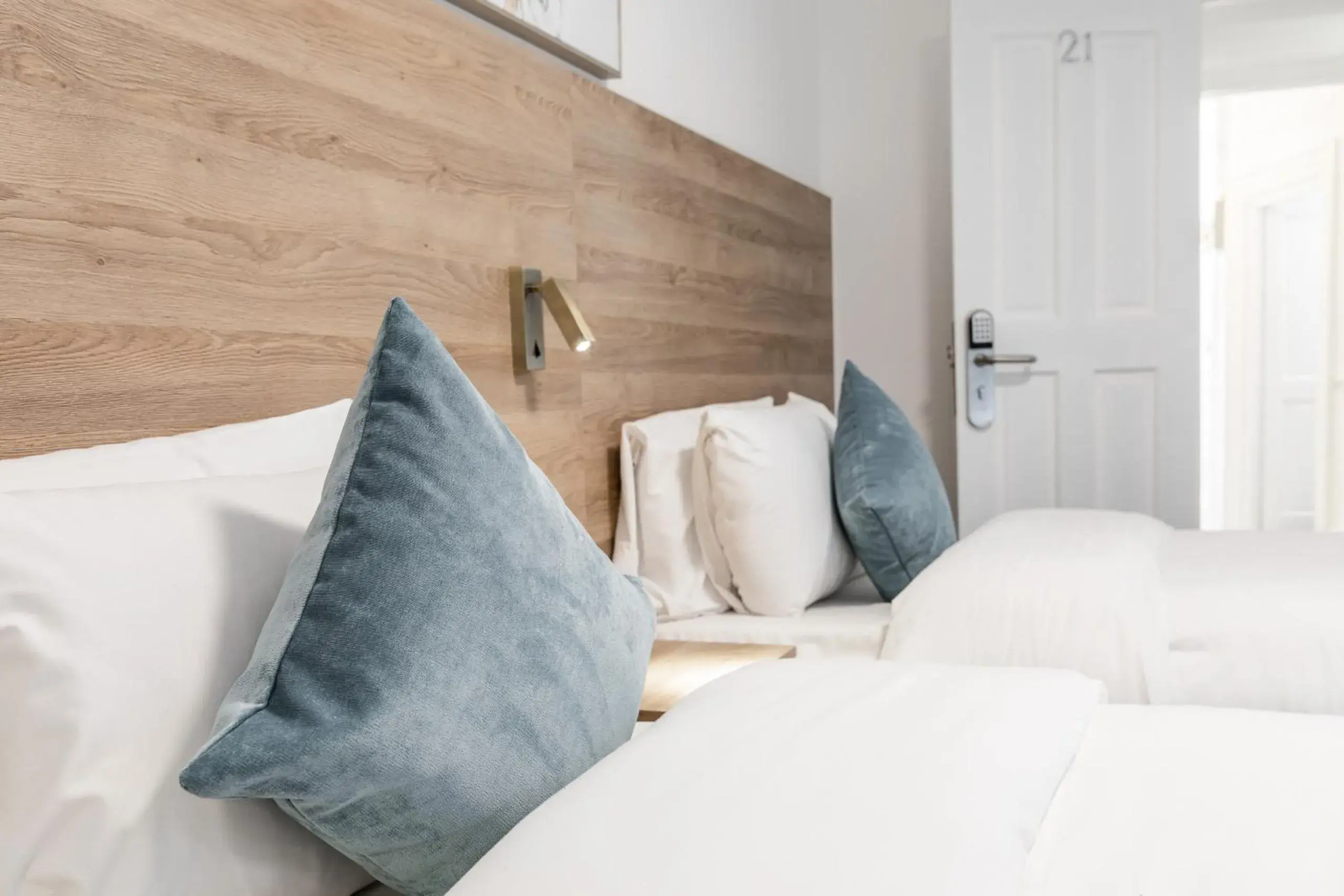 Superior Twin Room in The Chapter Hotels - Griffin House Superior Twin Room in The Chapter Hotels - Griffin House