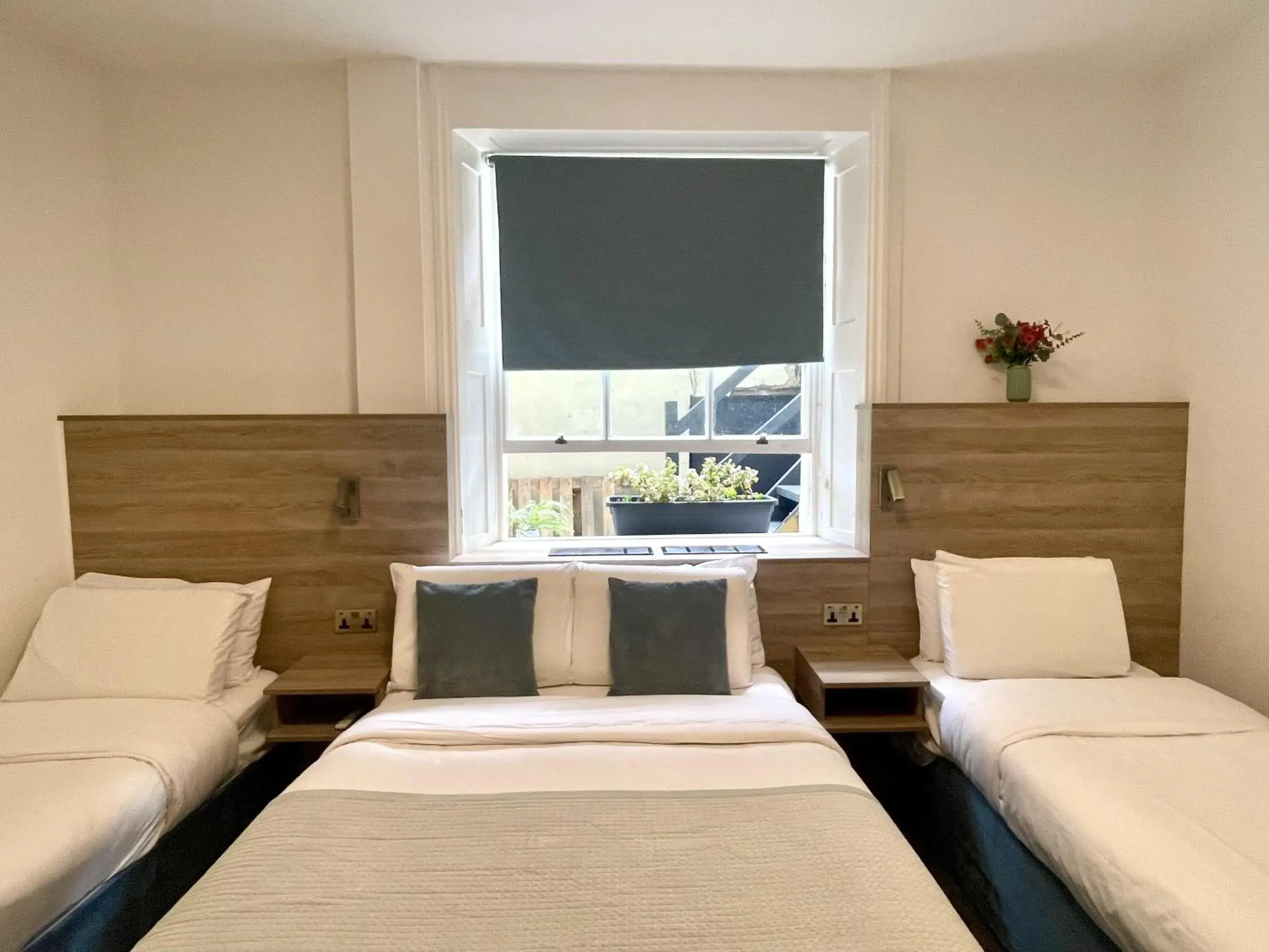 Bedroom, Bed in The Chapter Hotels - Griffin House Bedroom, Bed in The Chapter Hotels - Griffin House