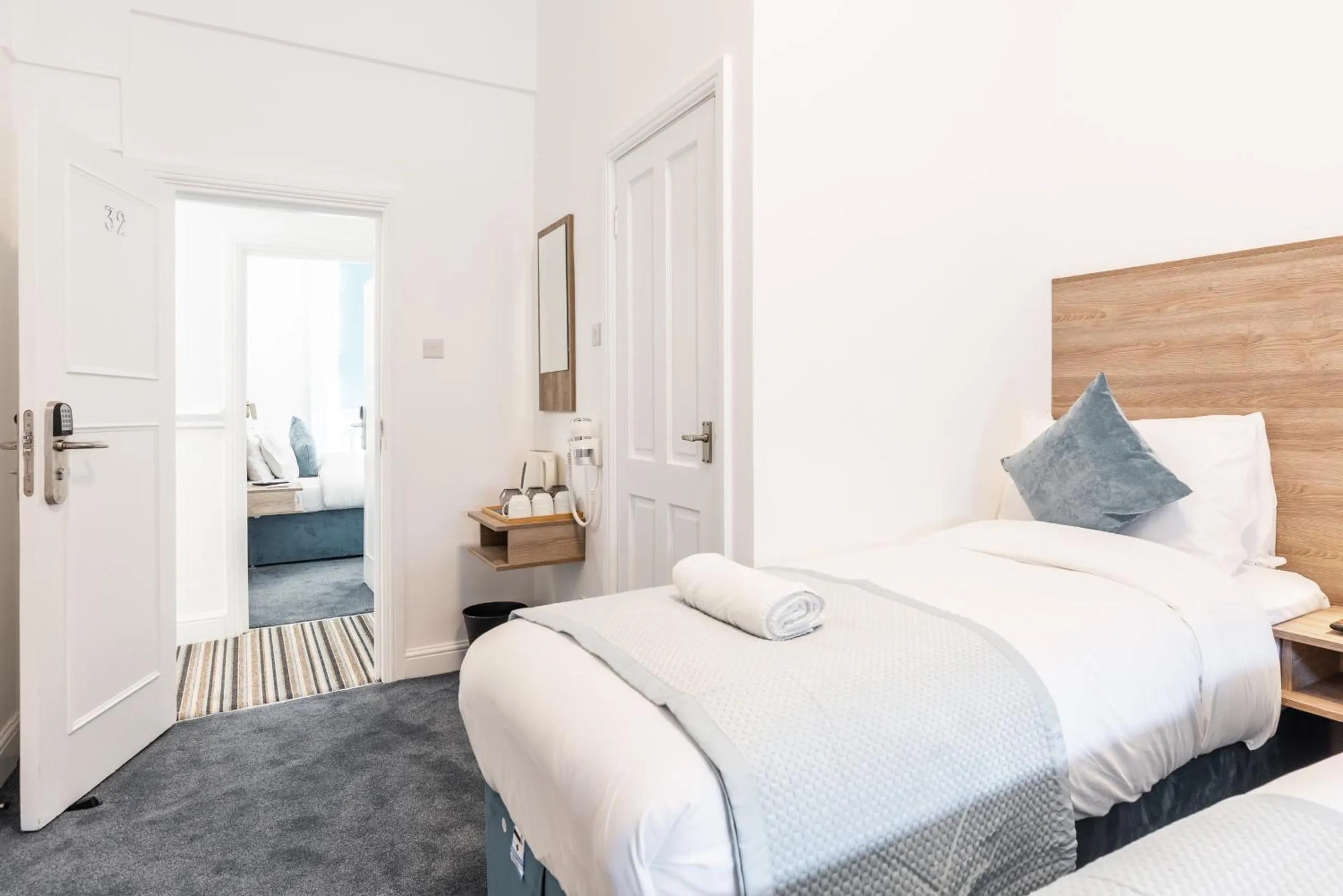 View (from property/room), Bed in The Chapter Hotels - Griffin House