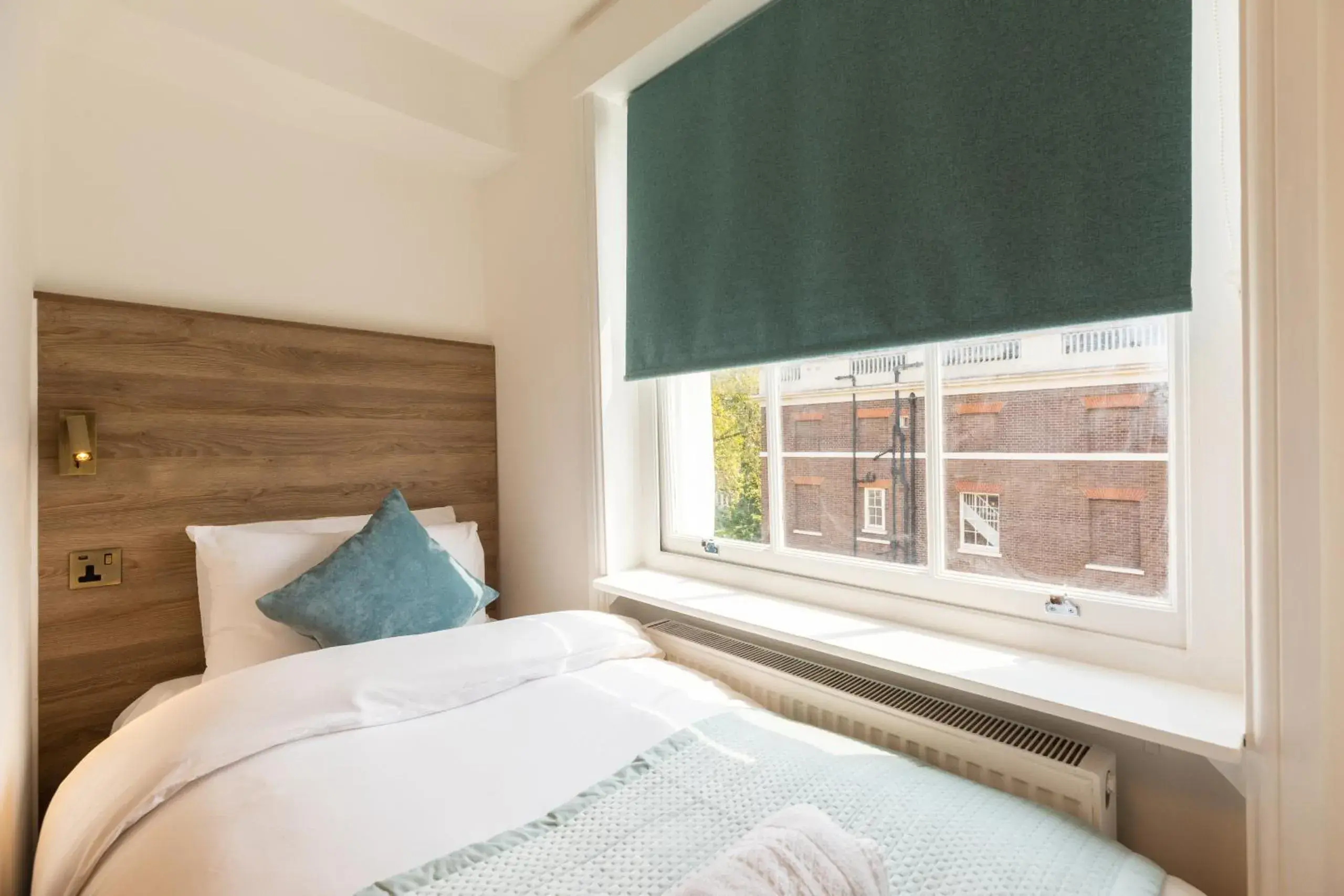 Superior Single Room - single occupancy in The Chapter Hotels - Griffin House Superior Single Room - single occupancy in The Chapter Hotels - Griffin House