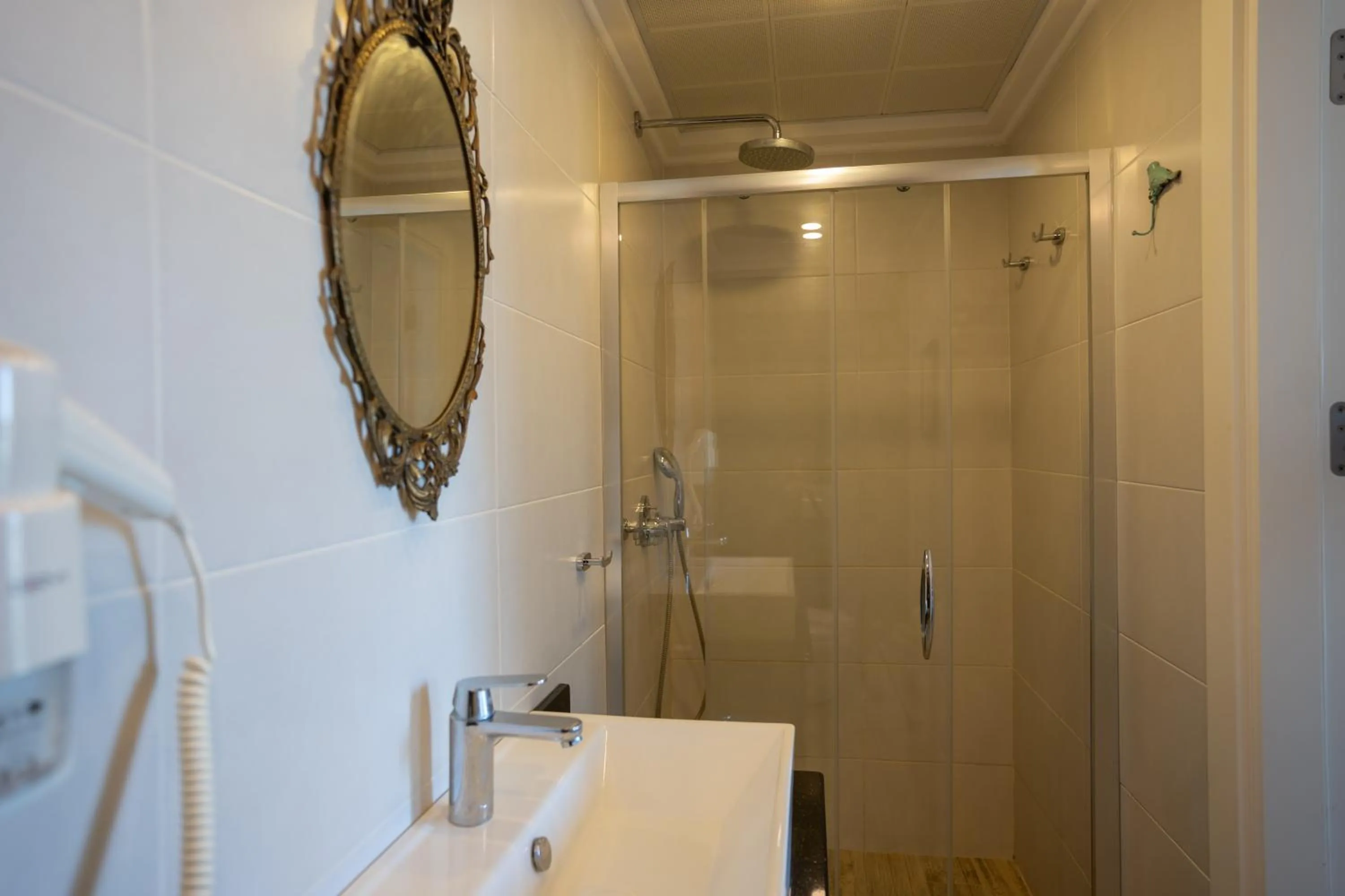 Shower in Eritrina Alacati