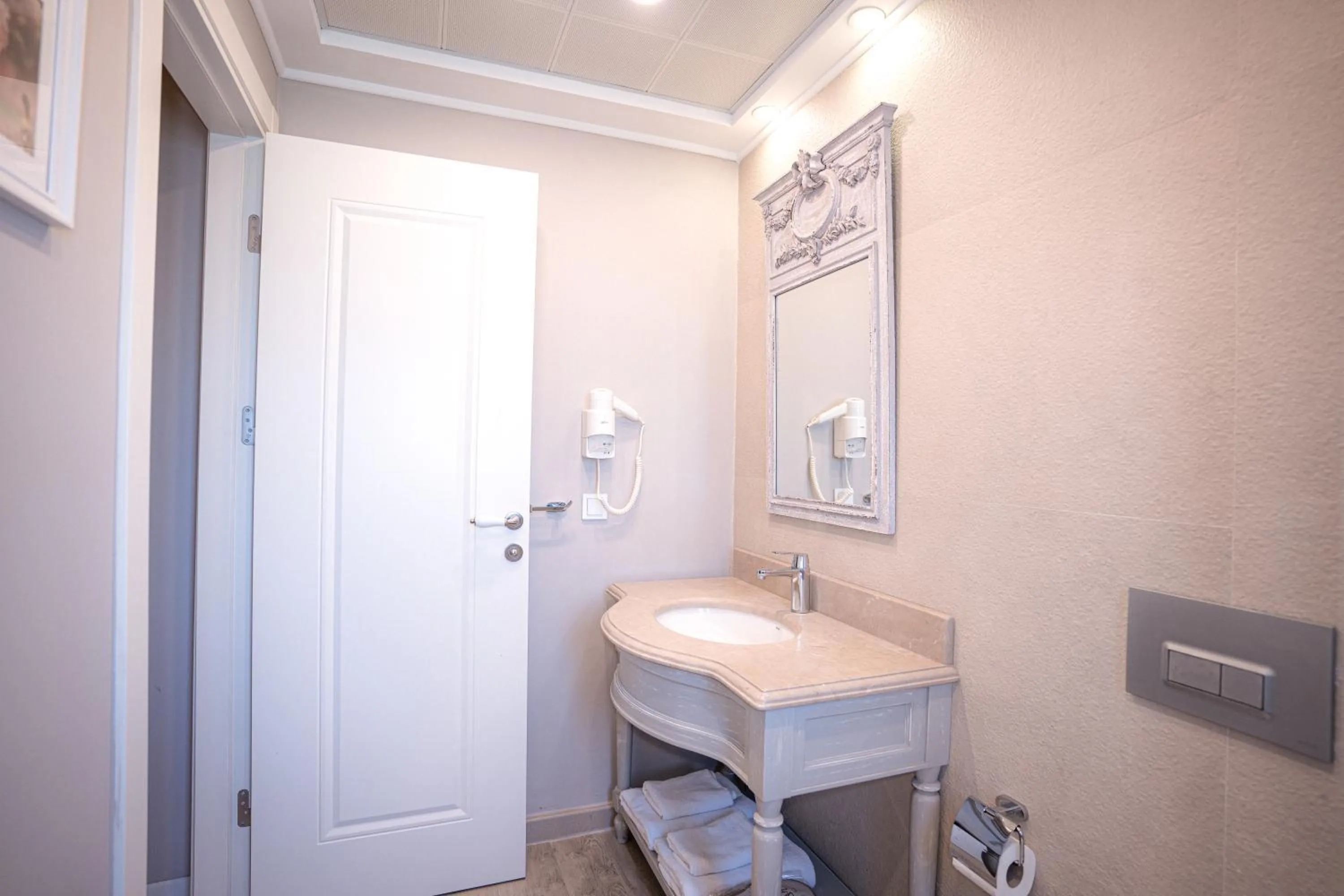 Toilet in Eritrina Alacati