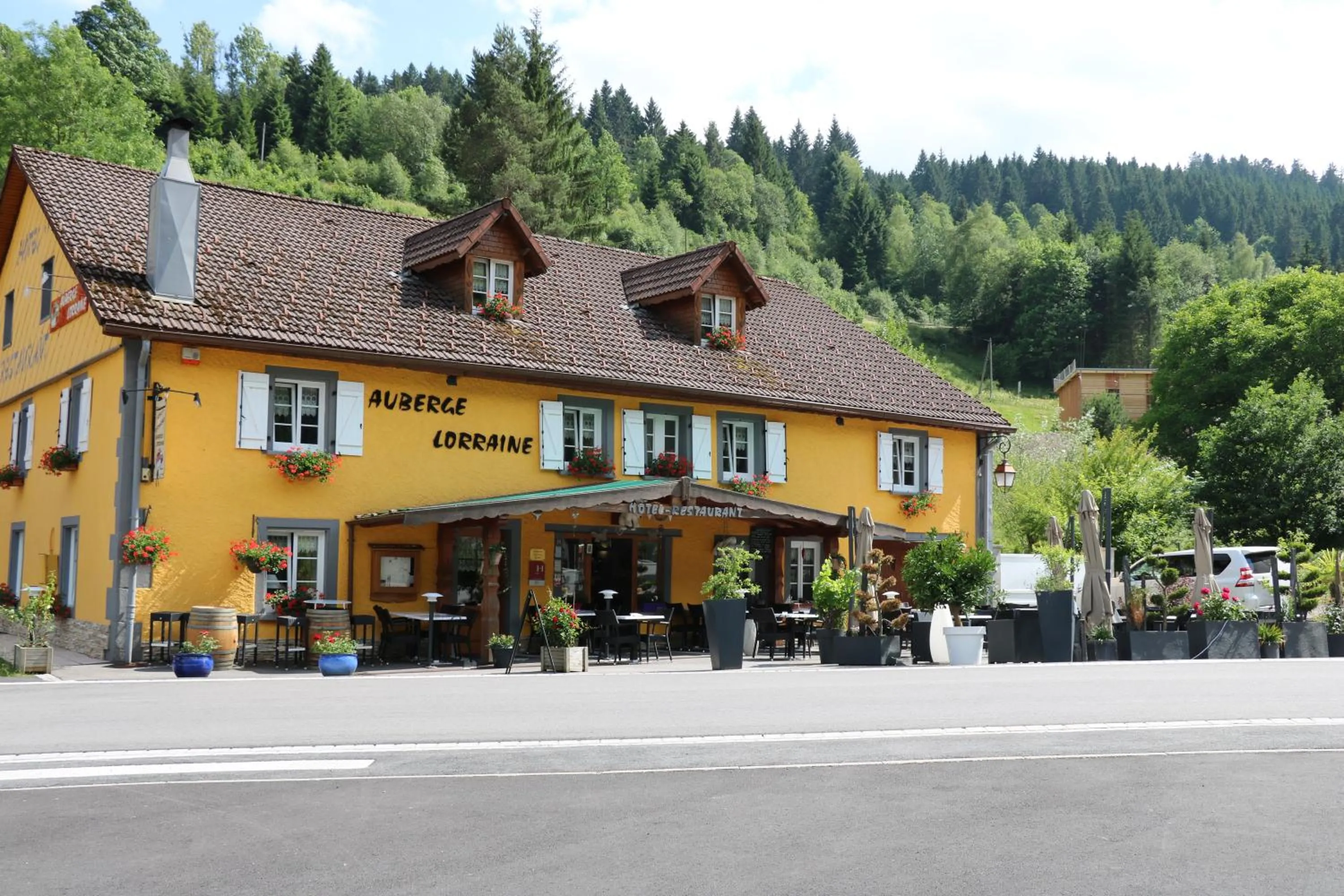 Facade/entrance in Auberge Lorraine