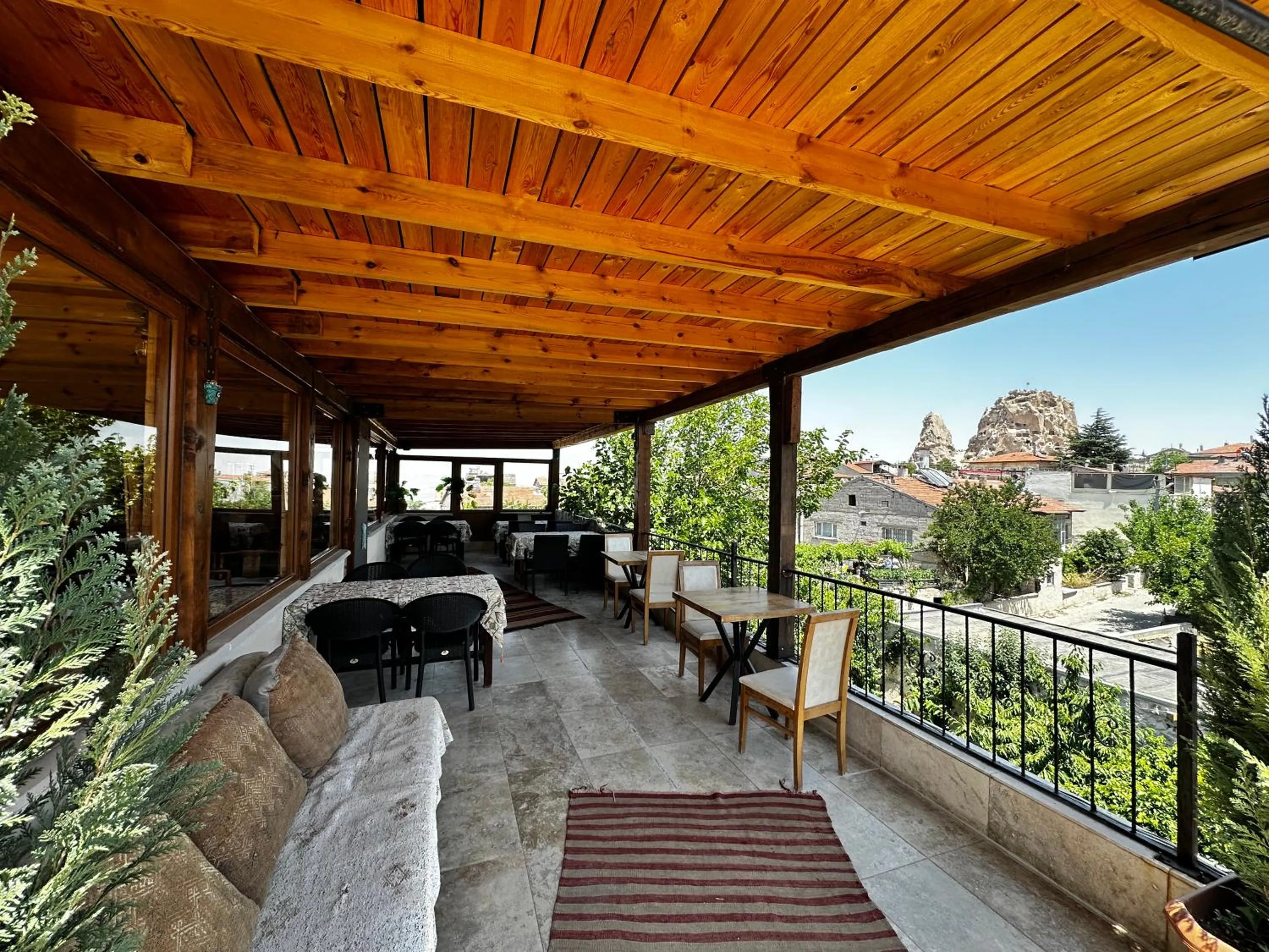 Anatolia Raymonde Cave House
