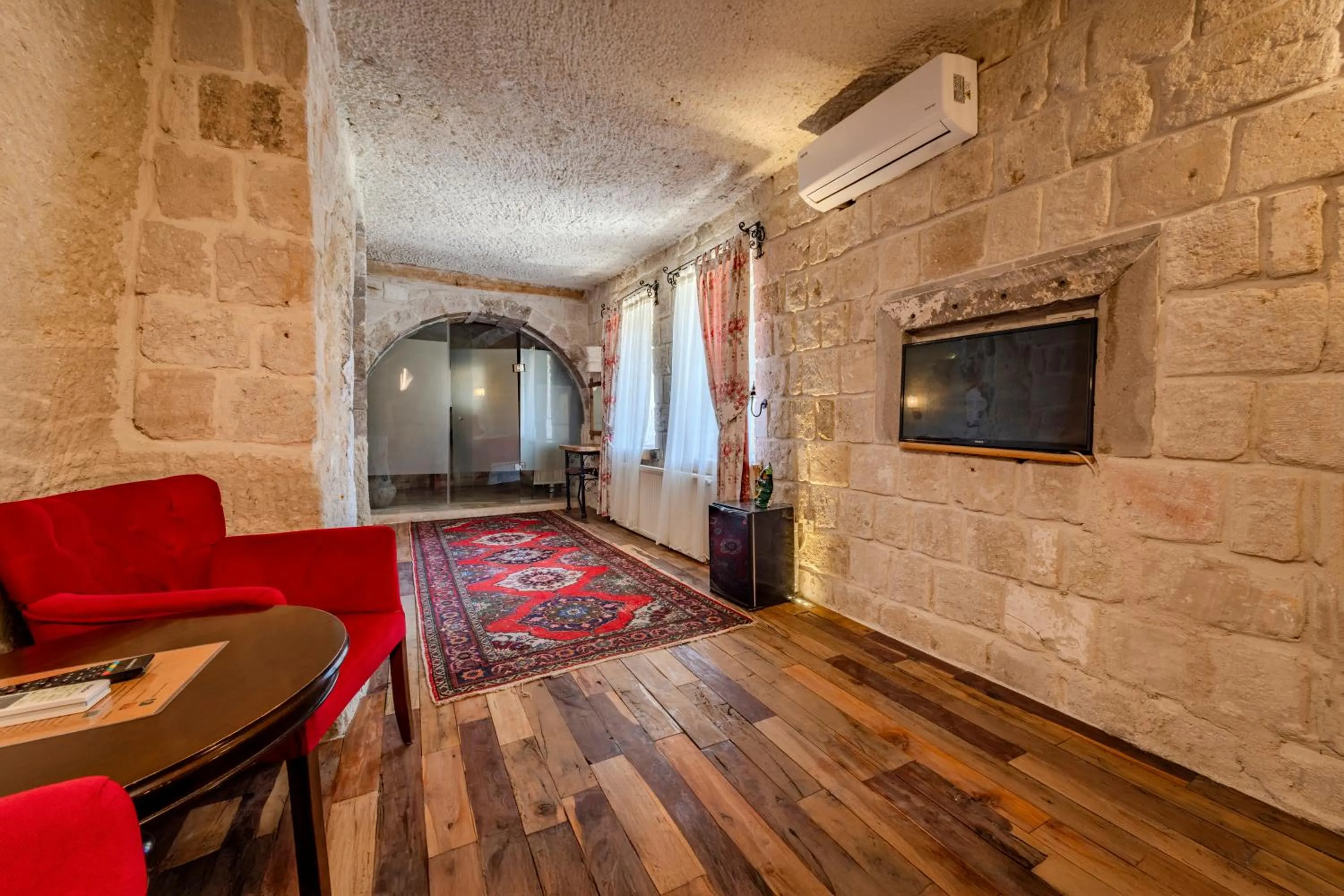 Panoramic Cave Hotel