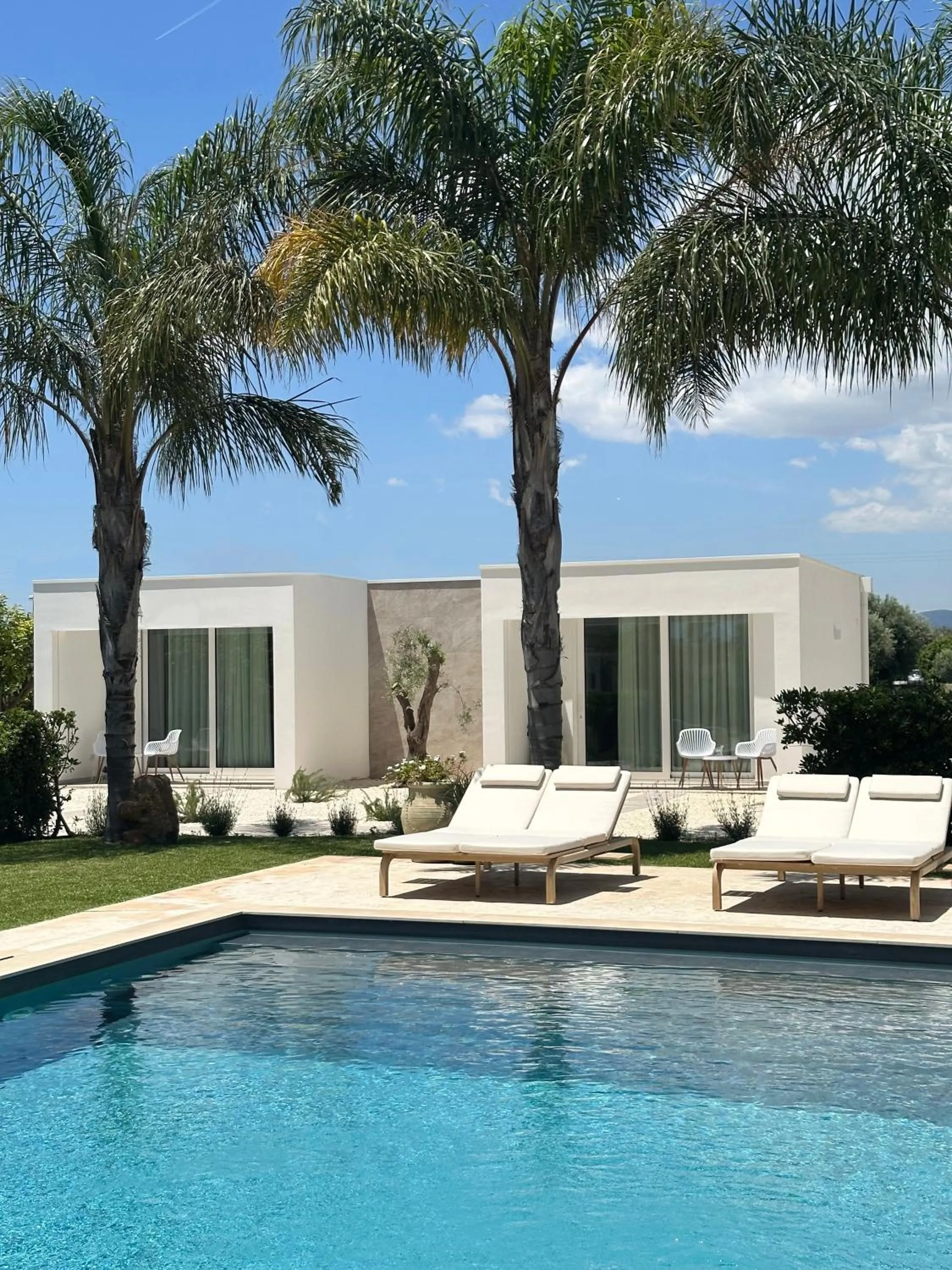 Property building in Sun of Sicily