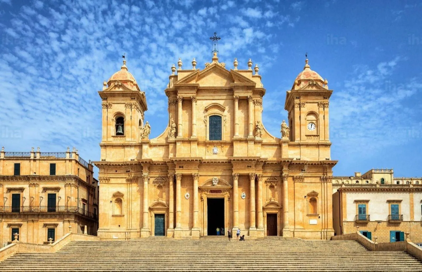 Nearby landmark in Sun of Sicily