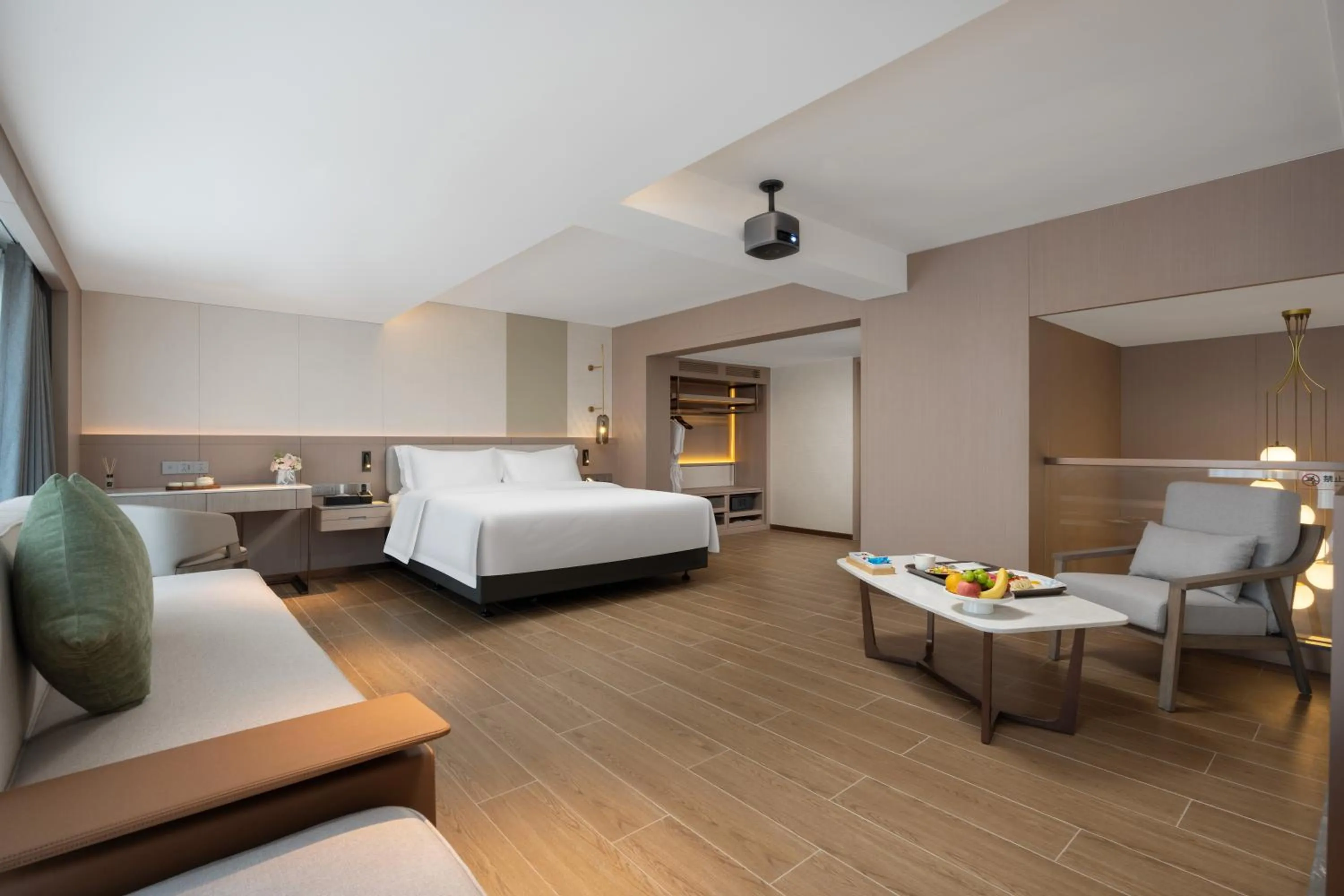 Photo of the whole room, Bed in Sunflower Hotel &Residence, Futian Port Branch