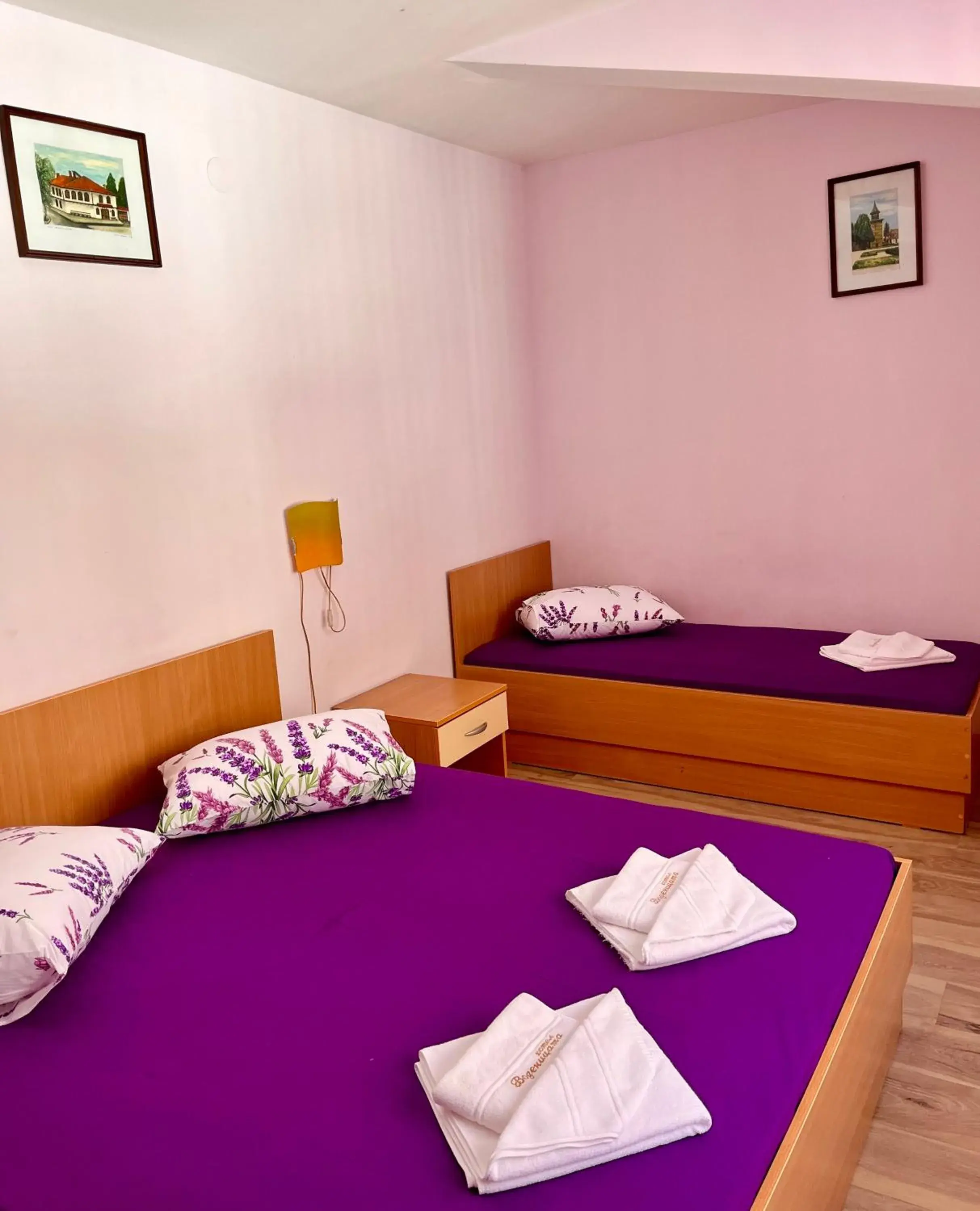 Classic Triple Room in Hotel Restaurant Vodenitsata Classic Triple Room in Hotel Restaurant Vodenitsata