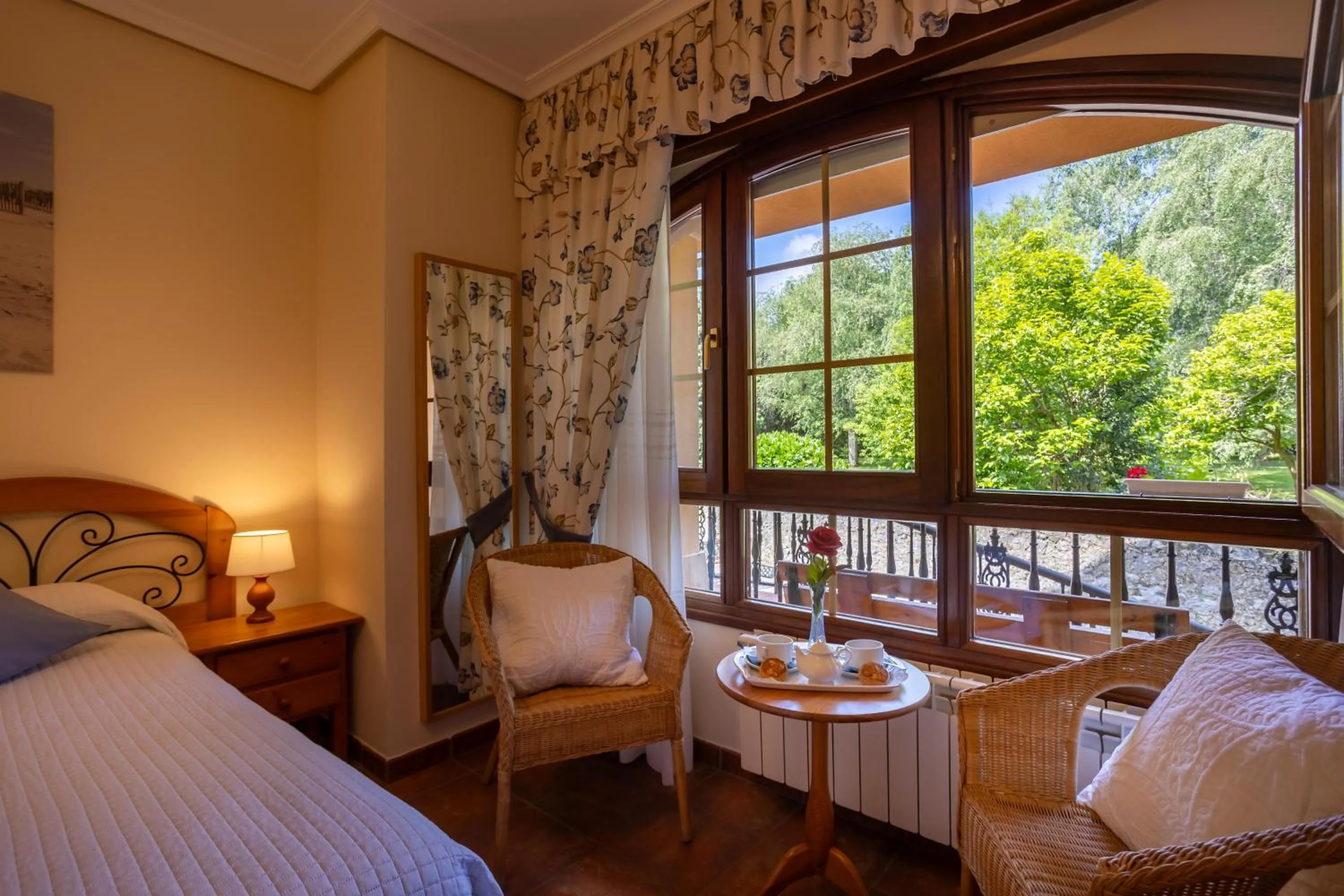 Decorative detail in Posada El Trasmerano