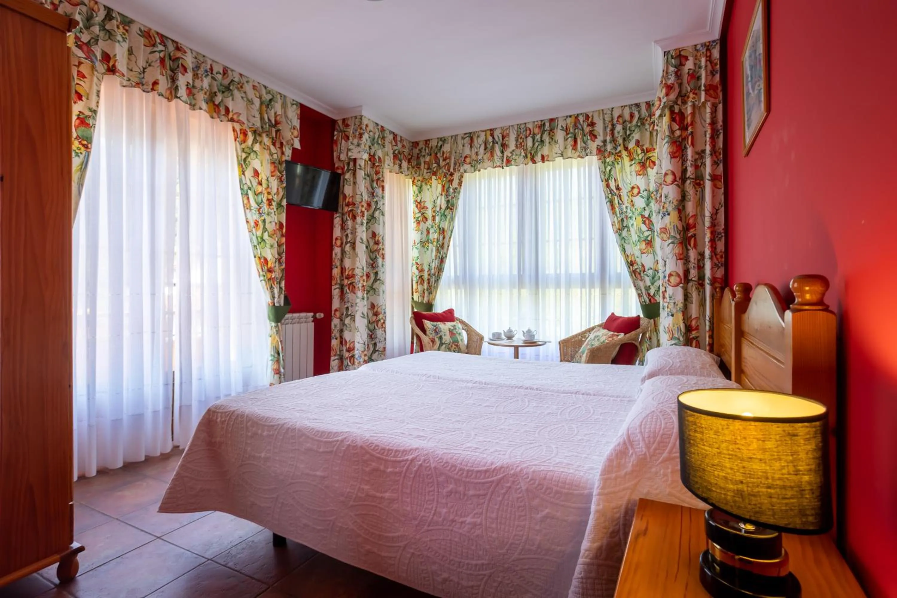 Photo of the whole room in Posada El Trasmerano