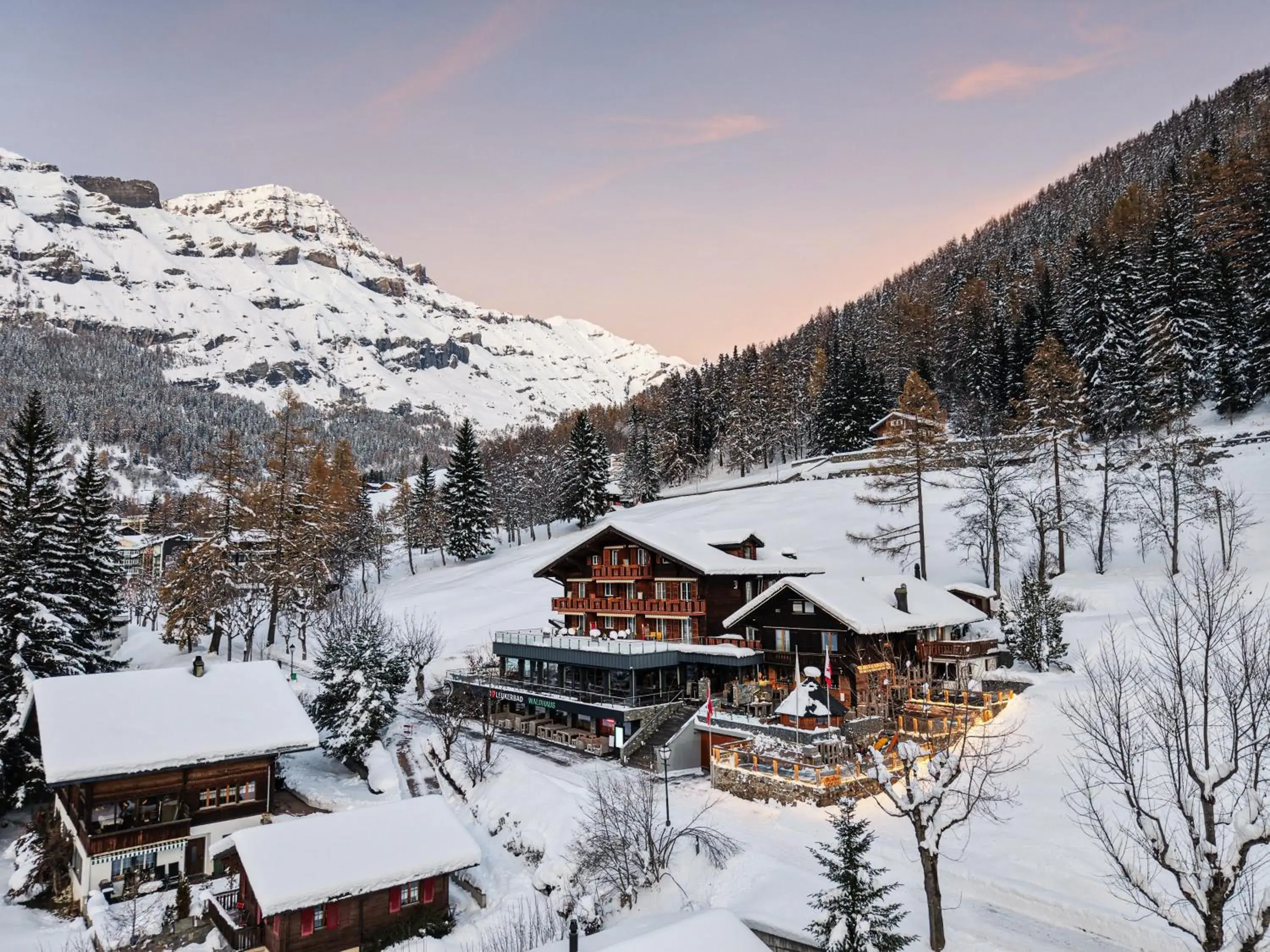 Property building in Hotel Restaurant Waldhaus Property building in Hotel Restaurant Waldhaus