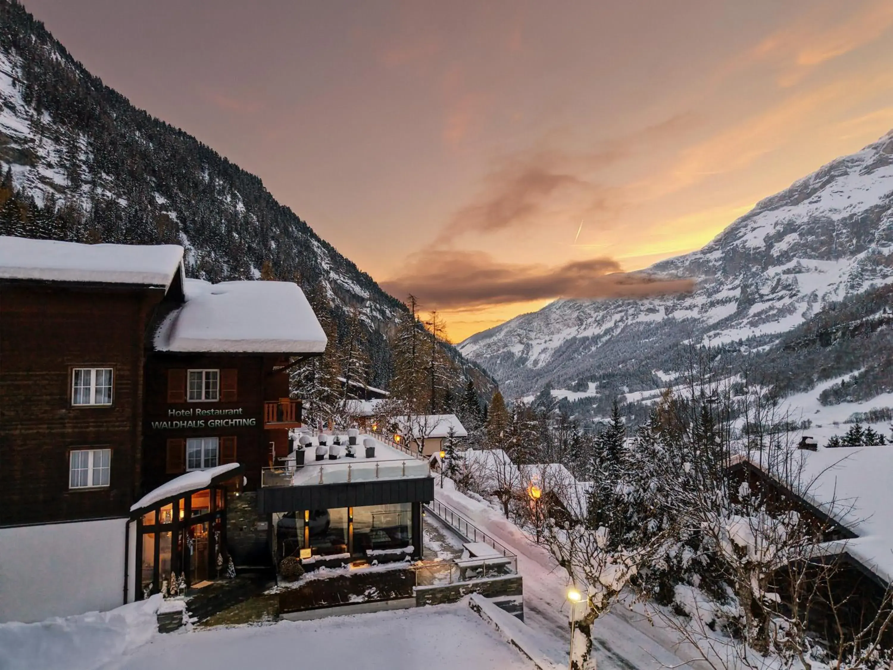 Property building in Hotel Restaurant Waldhaus Property building in Hotel Restaurant Waldhaus