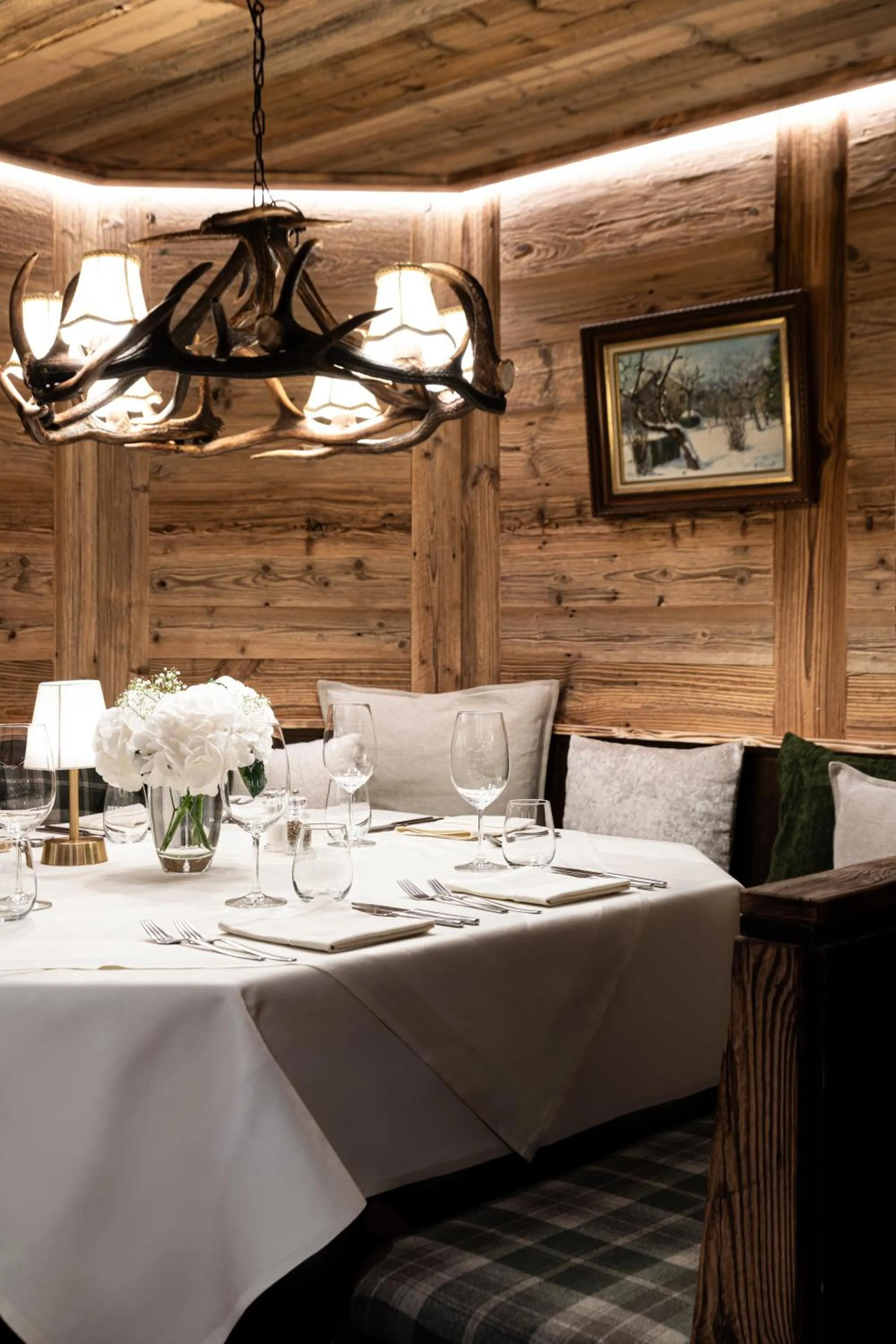 Restaurant/places to eat in Hotel Restaurant Waldhaus