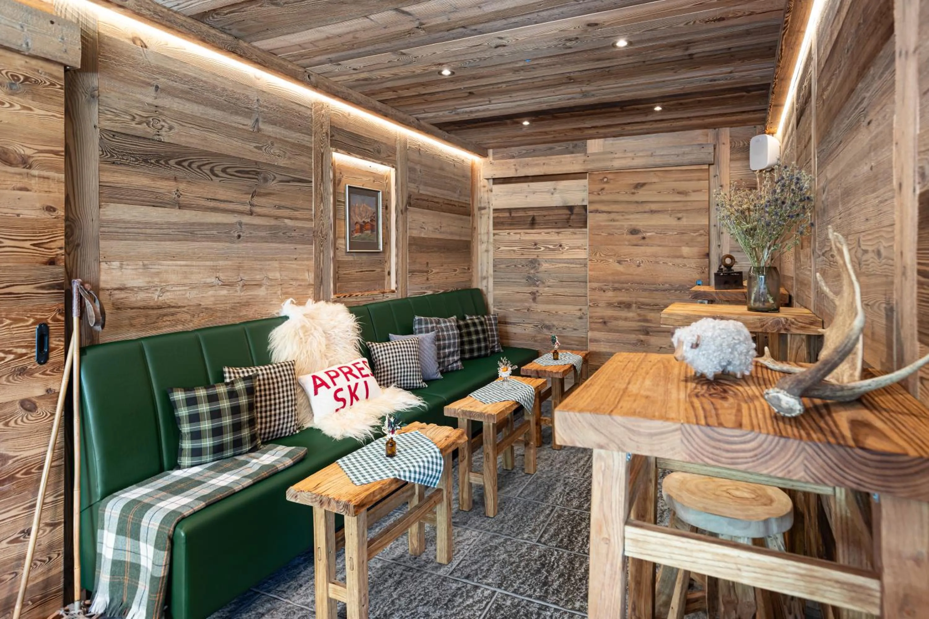 Lounge or bar in Hotel Restaurant Waldhaus