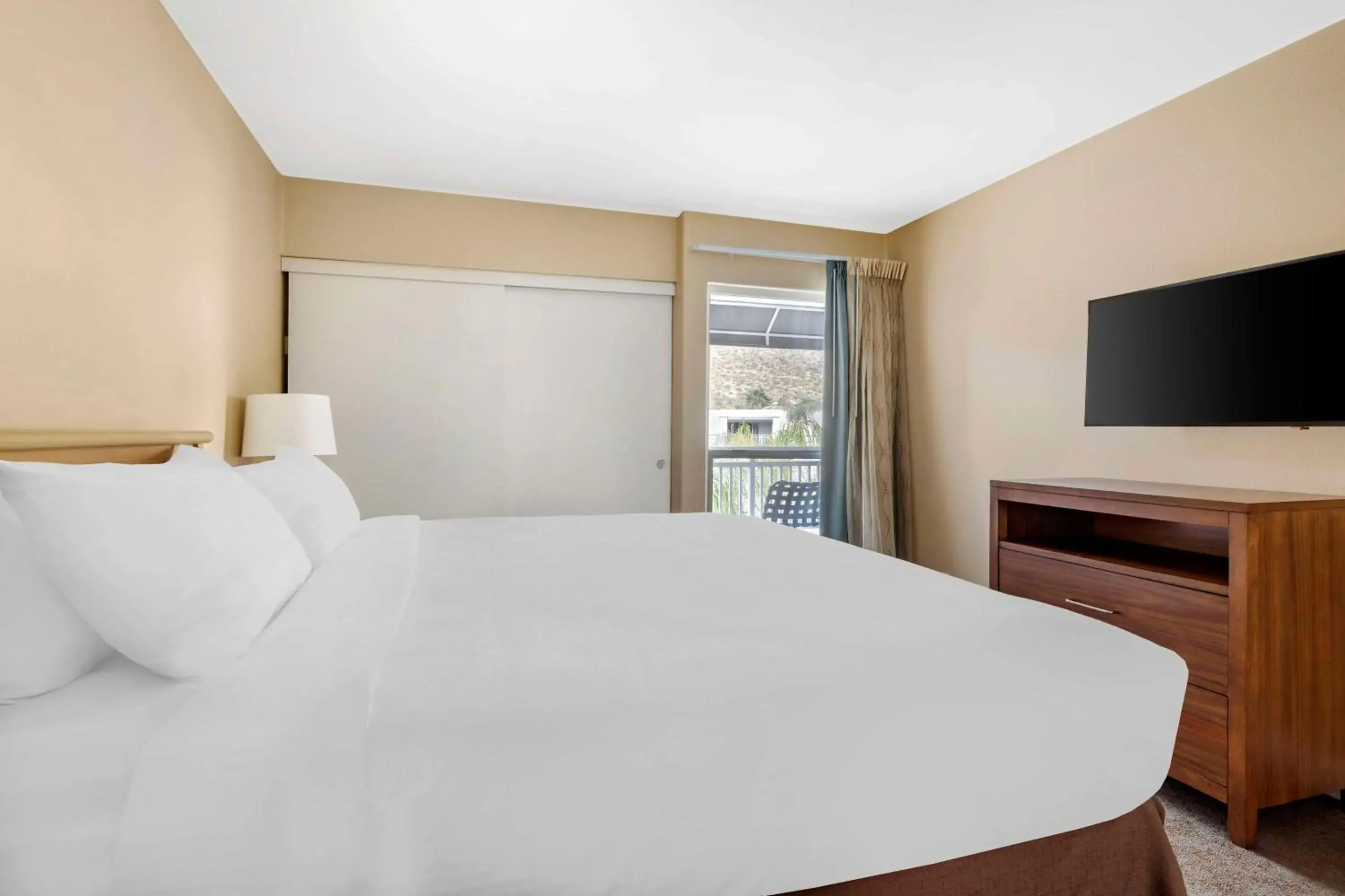 Bed in Hilton Vacation Club Palm Canyon Palm Springs Bed in Hilton Vacation Club Palm Canyon Palm Springs