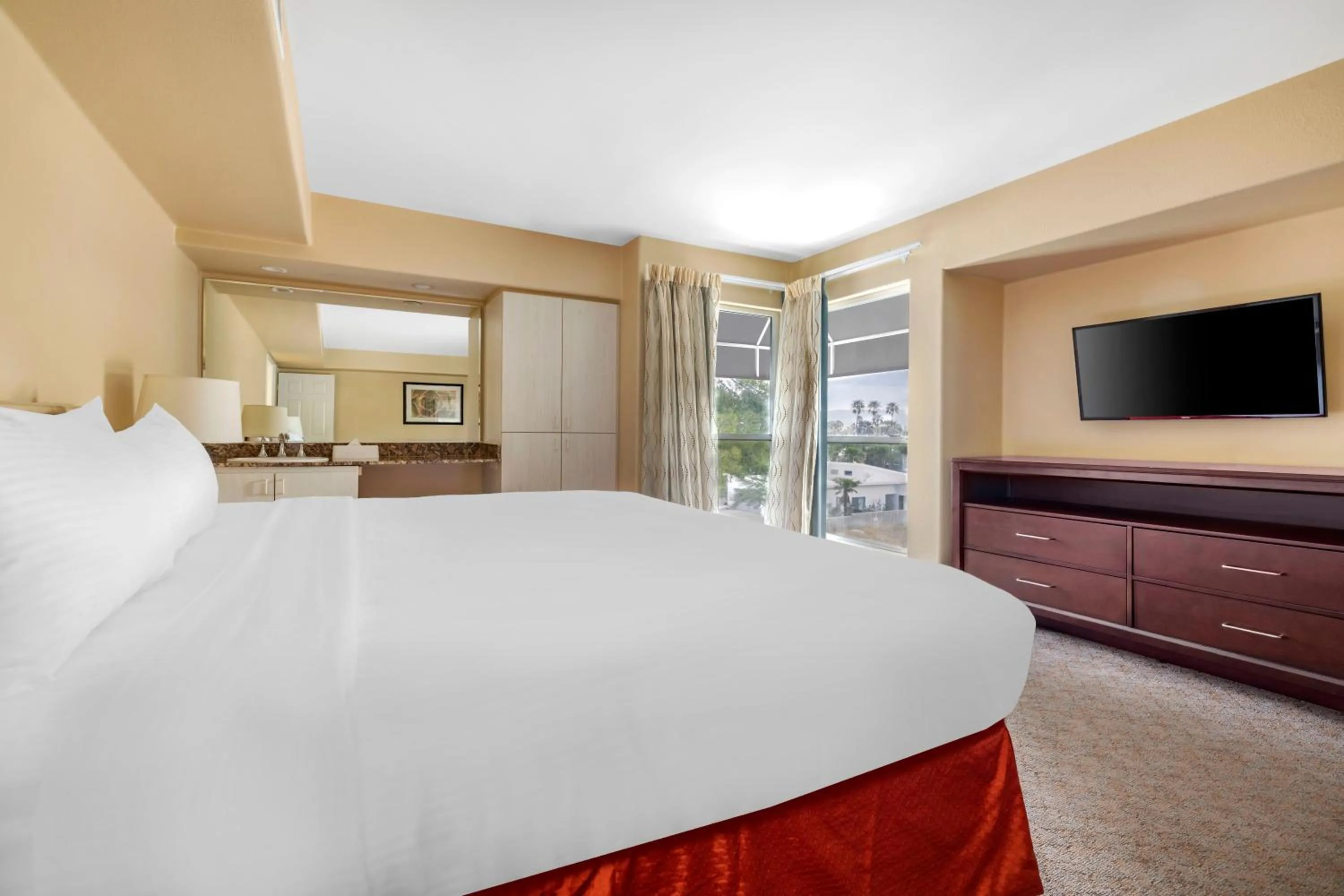 Bedroom, Bed in Hilton Vacation Club Palm Canyon Palm Springs