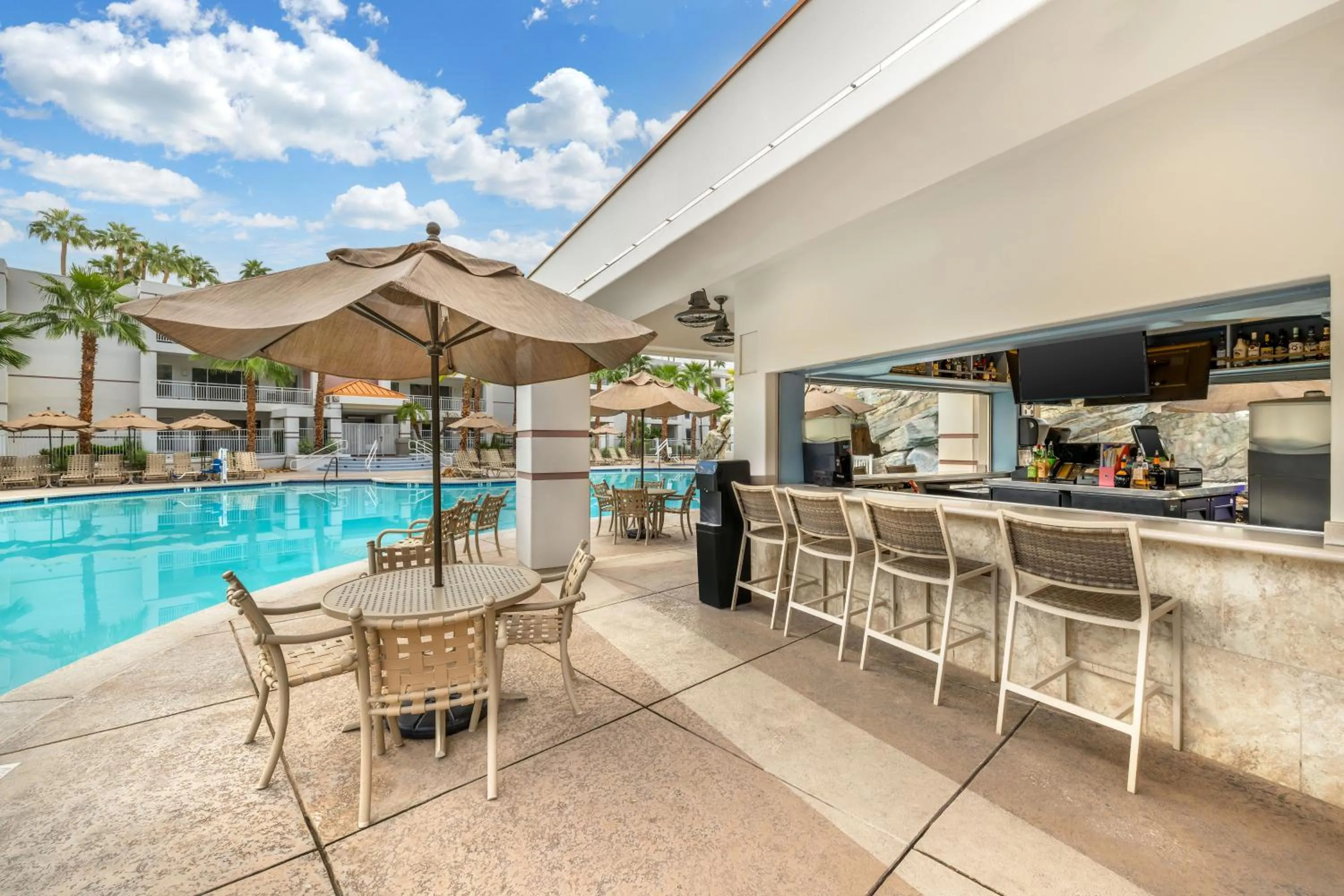 Lounge or bar in Hilton Vacation Club Palm Canyon Palm Springs