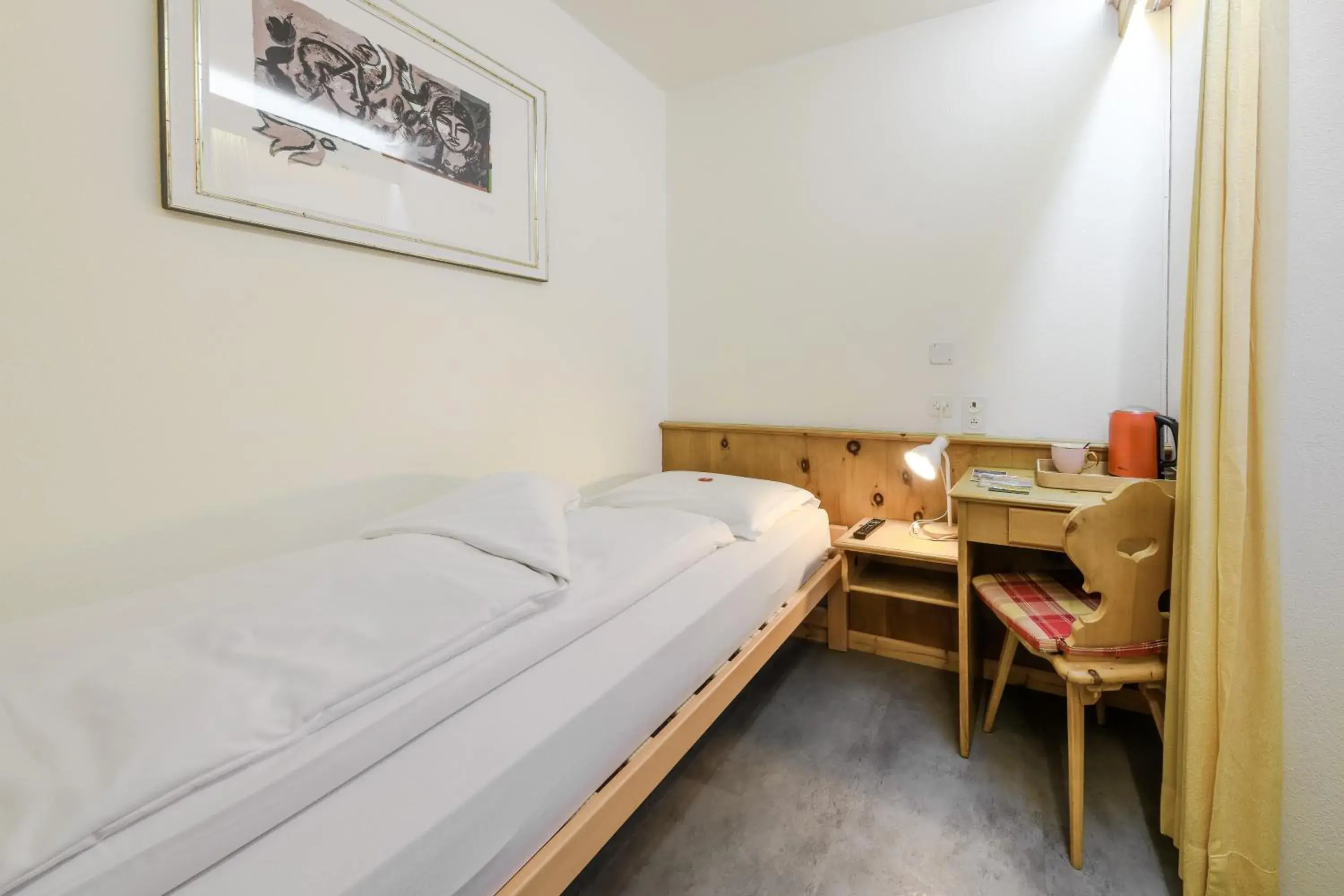 Single Room in Hotel Suisse, Charming Alpine Single Room in Hotel Suisse, Charming Alpine