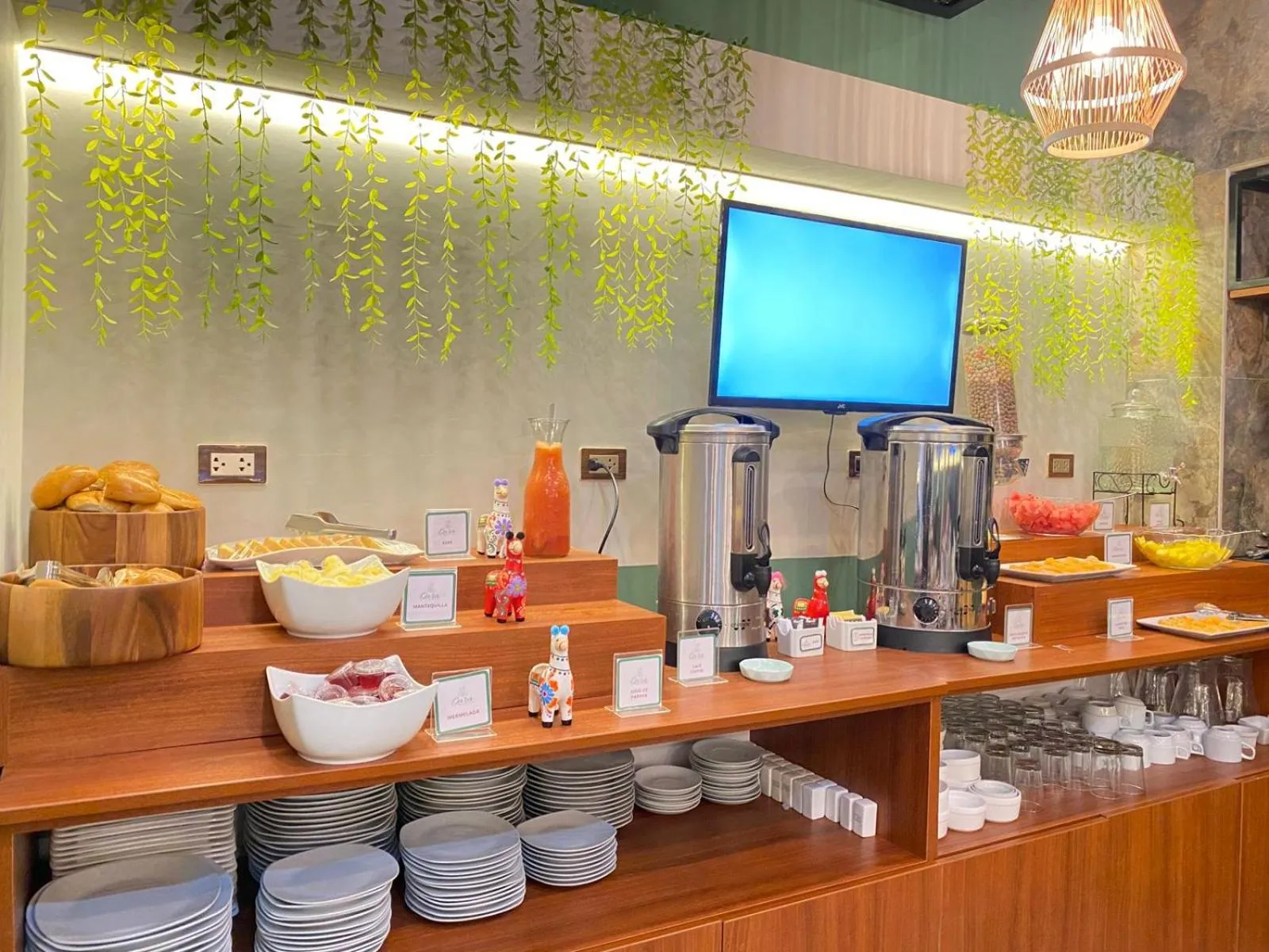 Breakfast in Montreal Magdalena Del Mar Hotel