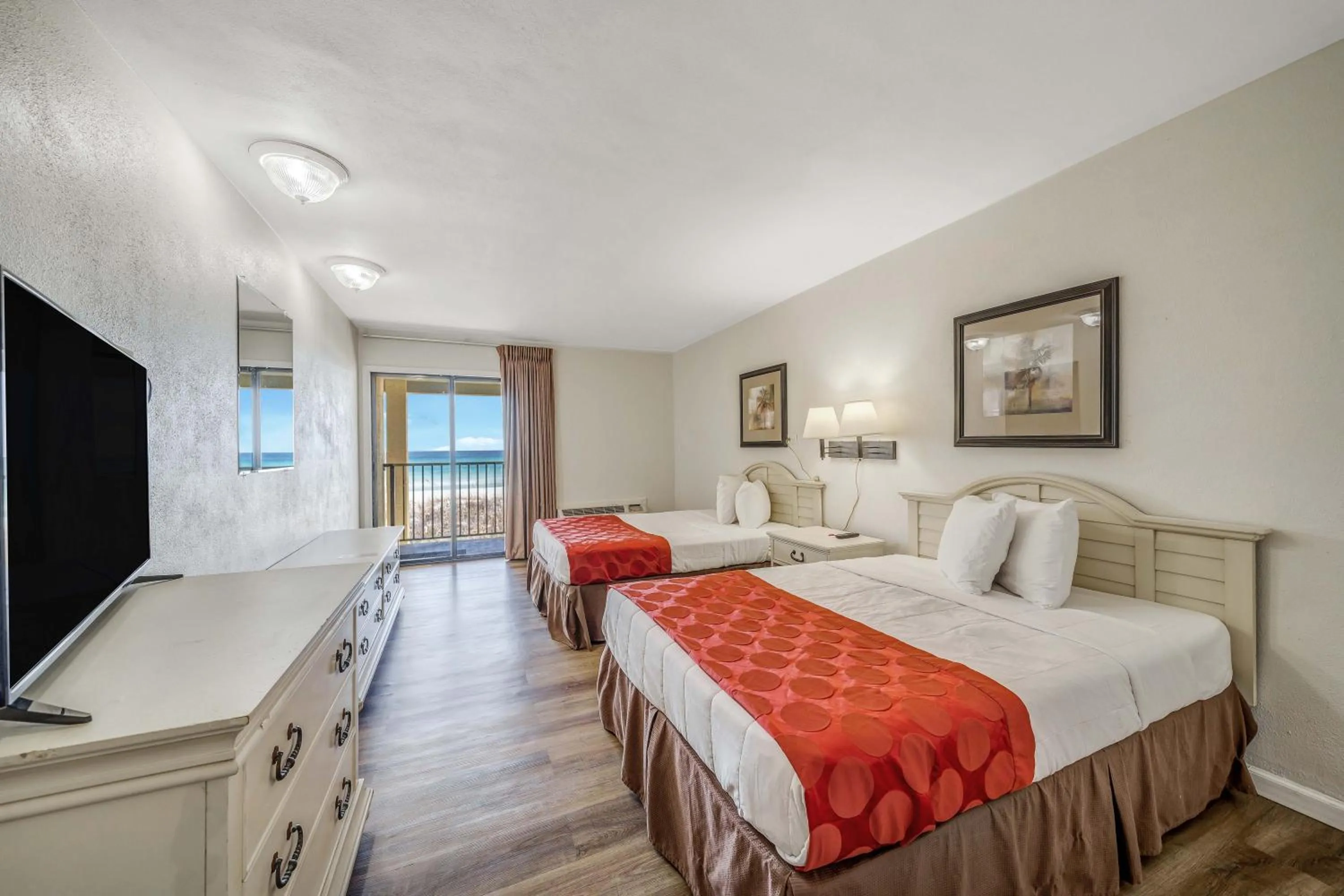 Bedroom in Ramada by Wyndham Panama City Beach / Beachfront