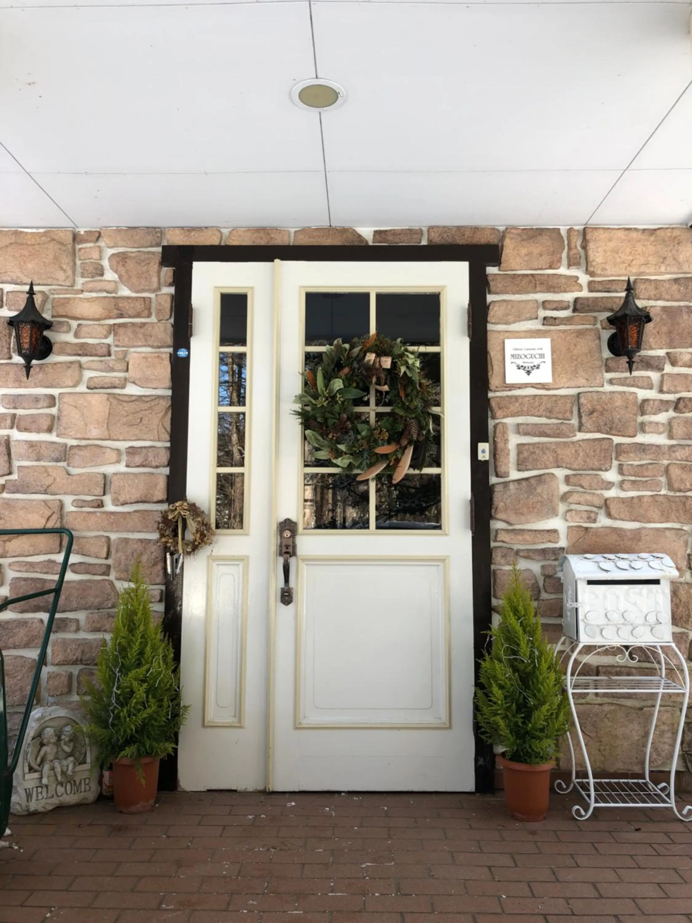 Facade/entrance in Chateau Lausanne