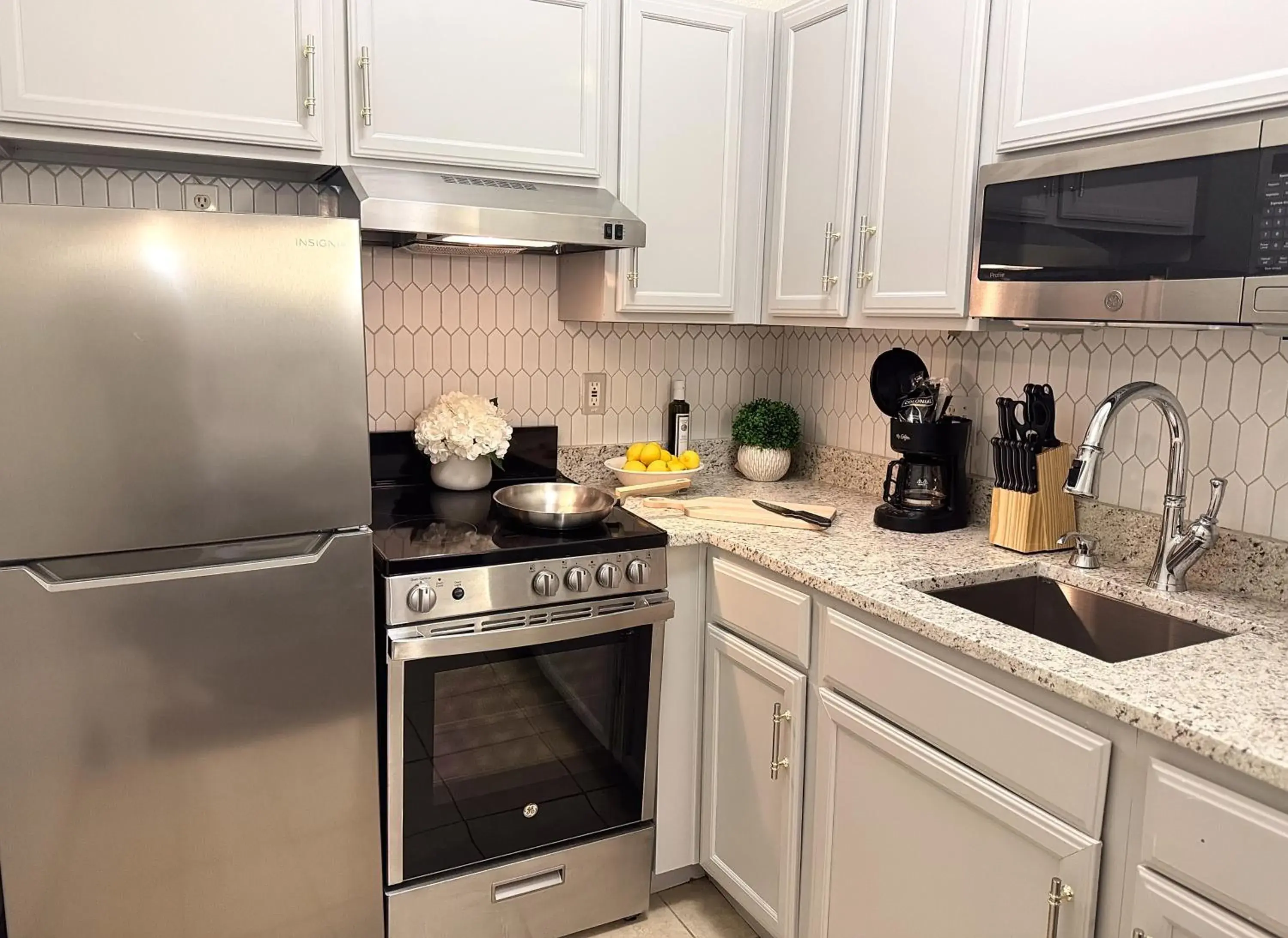 Executive Suite in Athens Hotel & Suites Executive Suite in Athens Hotel & Suites