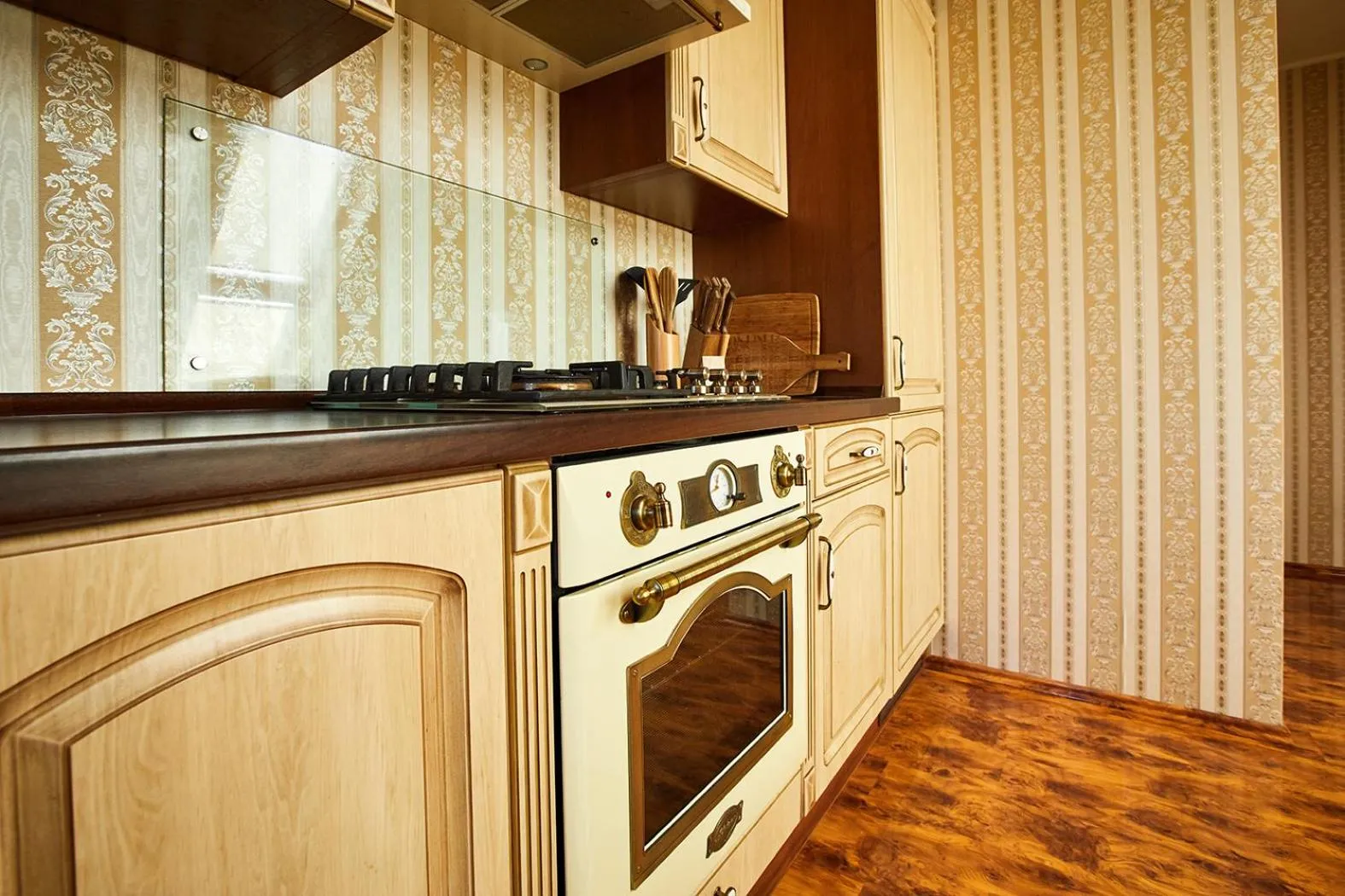 Two-Bedroom Apartment in Ferienhaus De Luxe