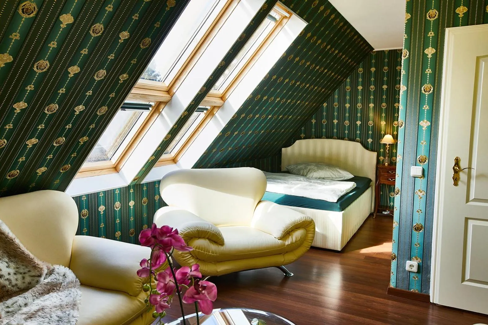 Two-Bedroom Apartment in Ferienhaus De Luxe