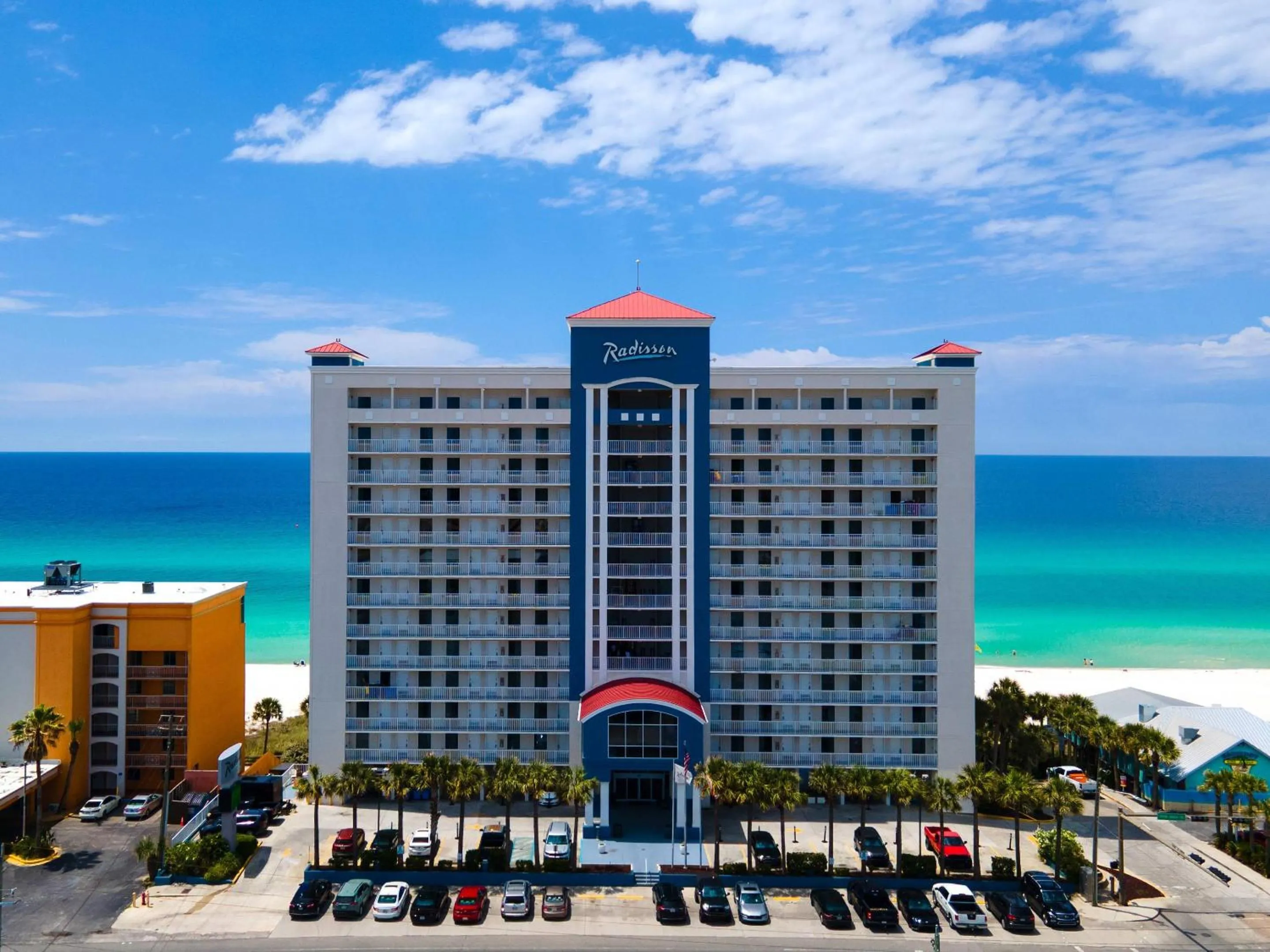 Property building in Radisson Beachfront Hotel - Panama City Beach