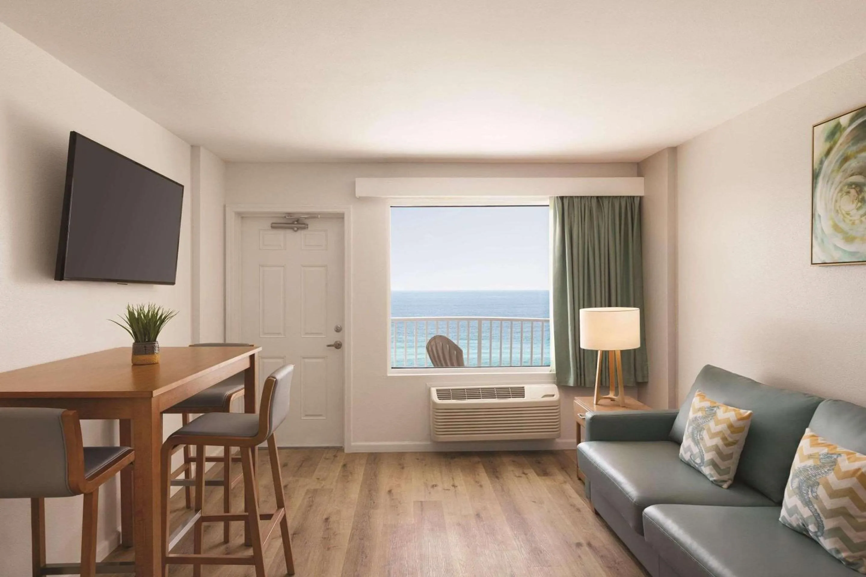 Bedroom in Radisson Beachfront Hotel - Panama City Beach