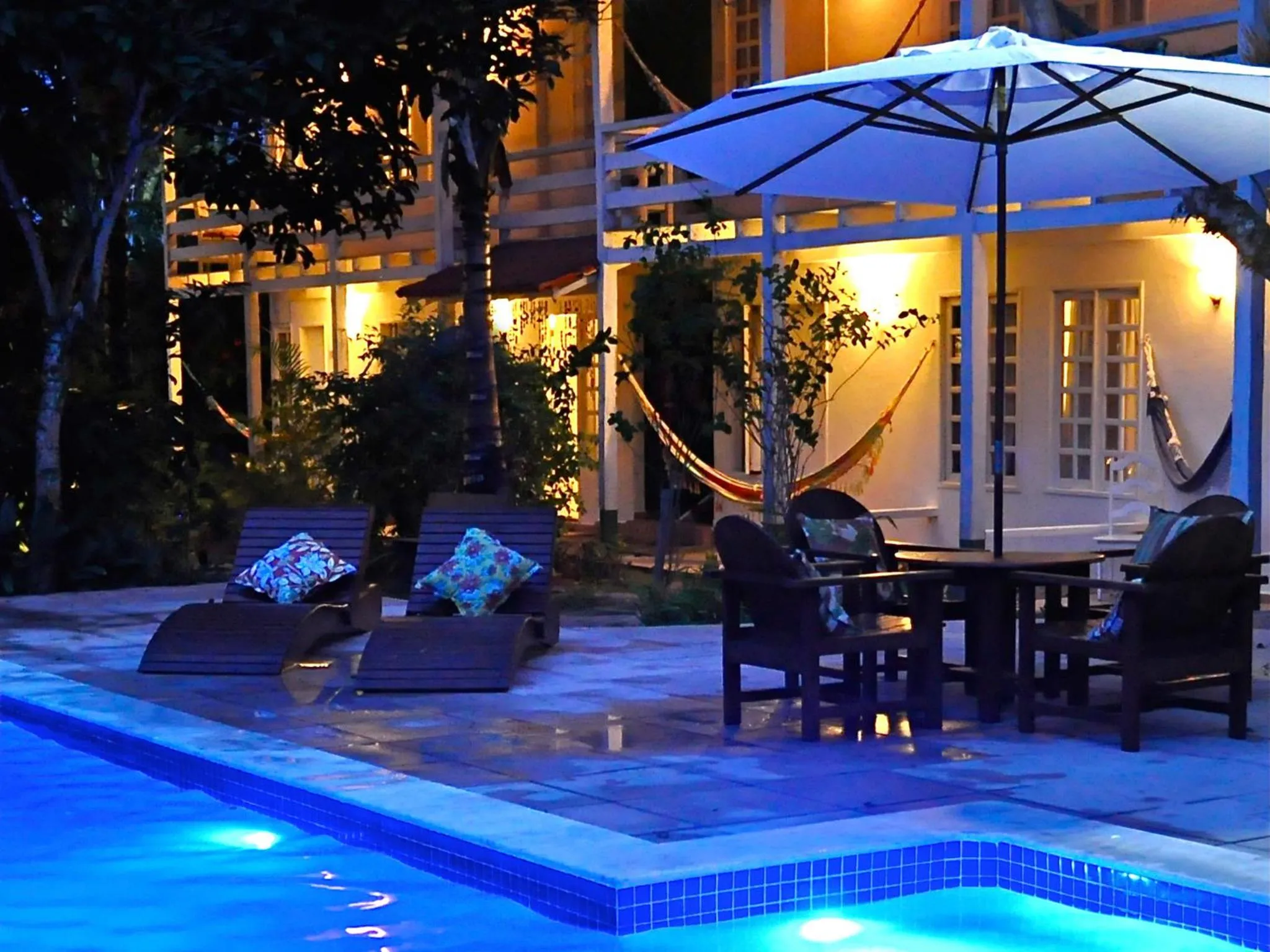 Swimming pool in Aquarela Praia Hotel