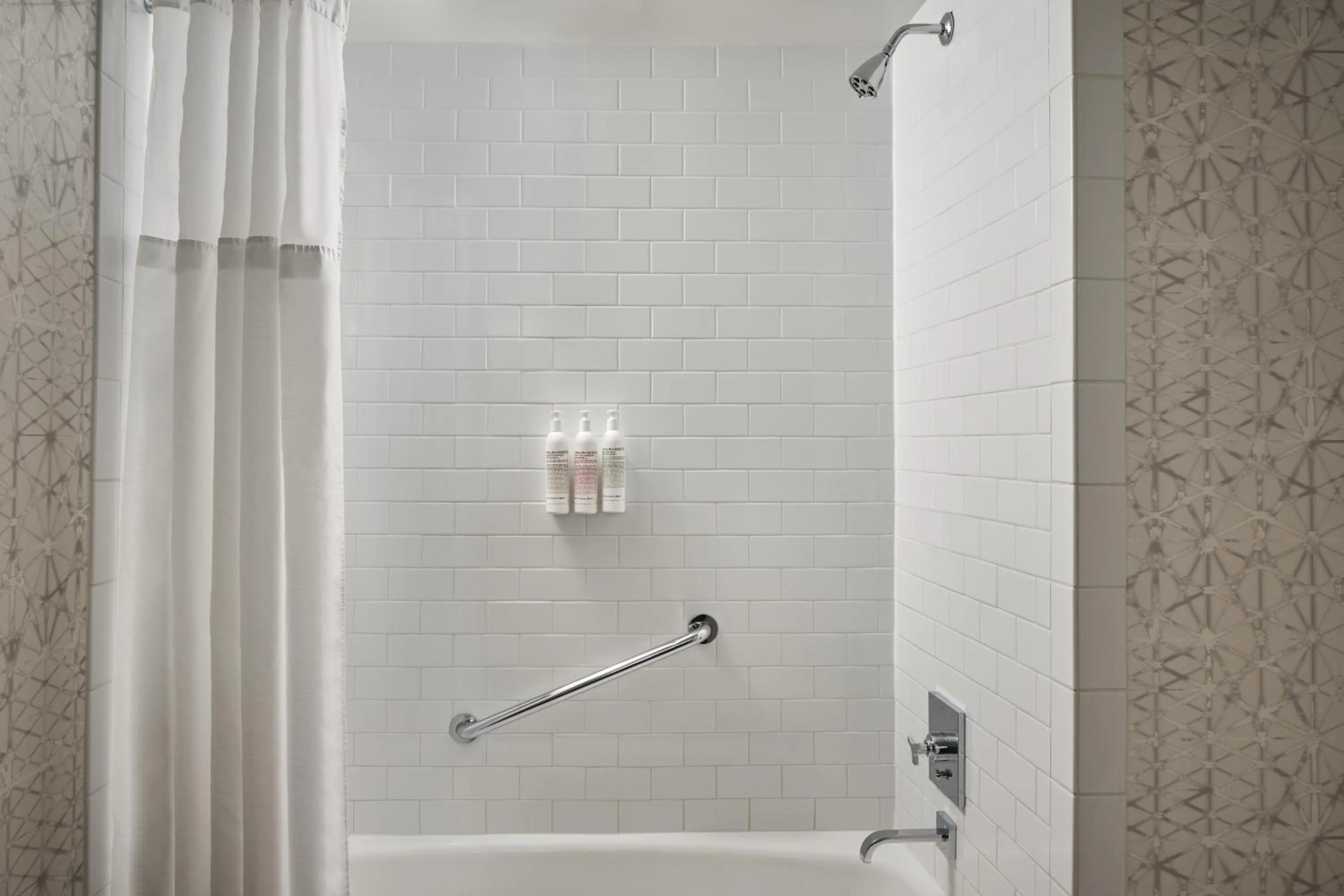 Bath in Le Meridien Philadelphia