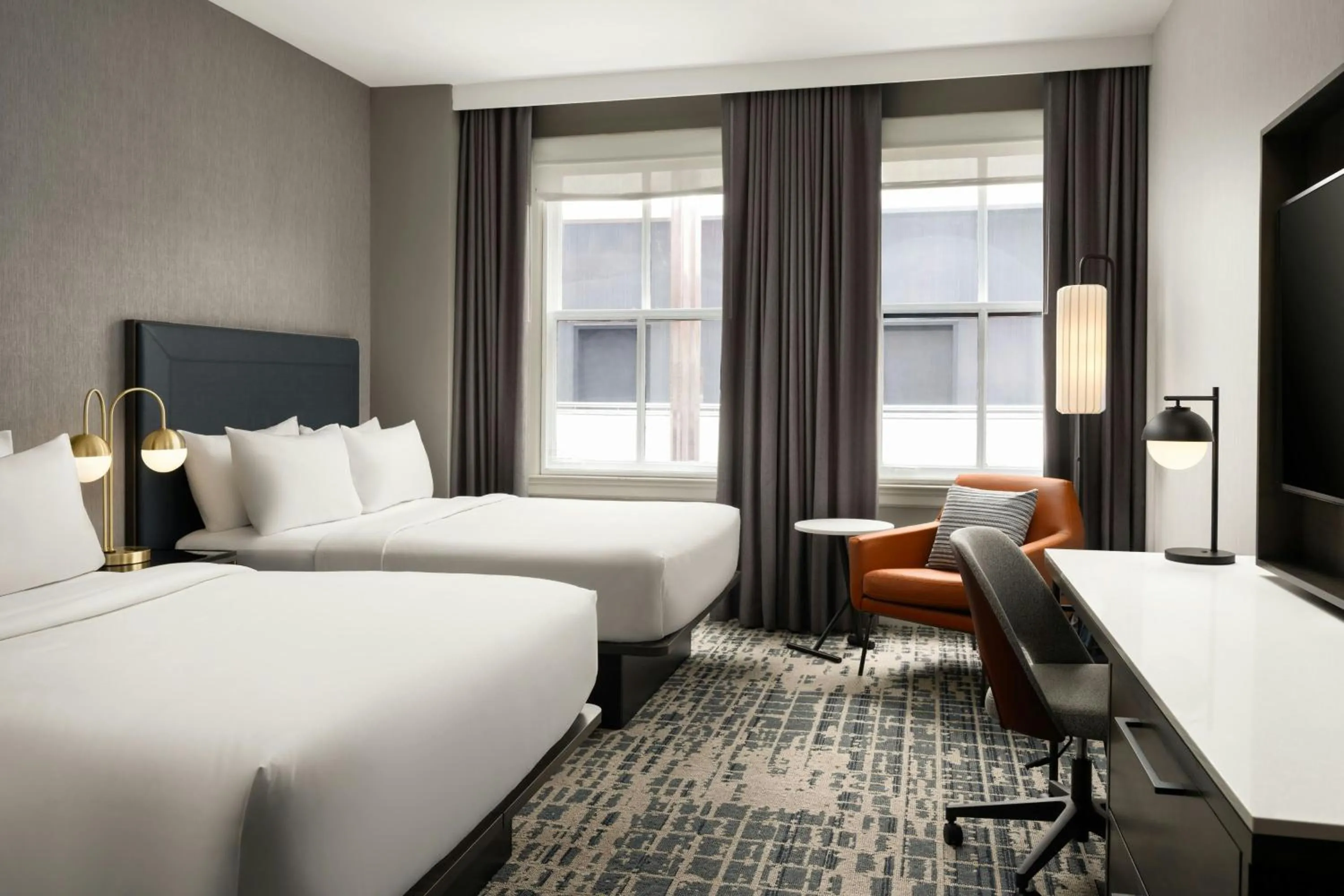Photo of the whole room, Bed in Courtyard by Marriott Philadelphia Downtown