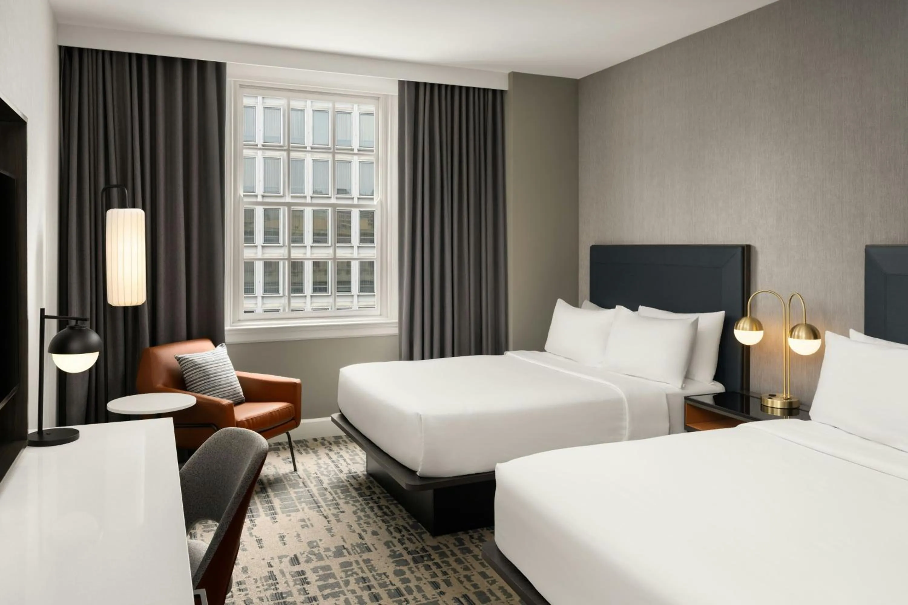 Photo of the whole room, Bed in Courtyard by Marriott Philadelphia Downtown