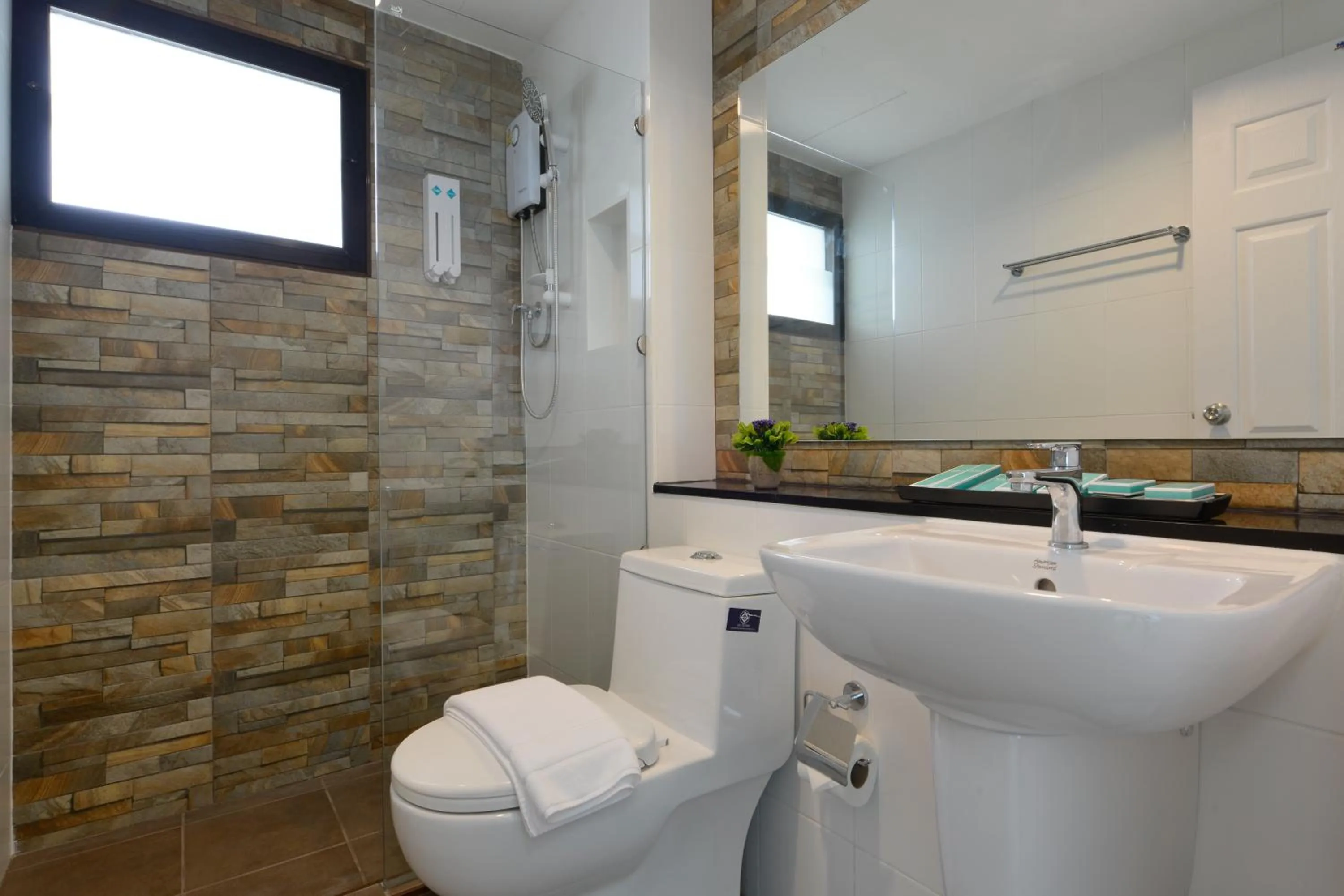 SiRi Ratchada Bangkok