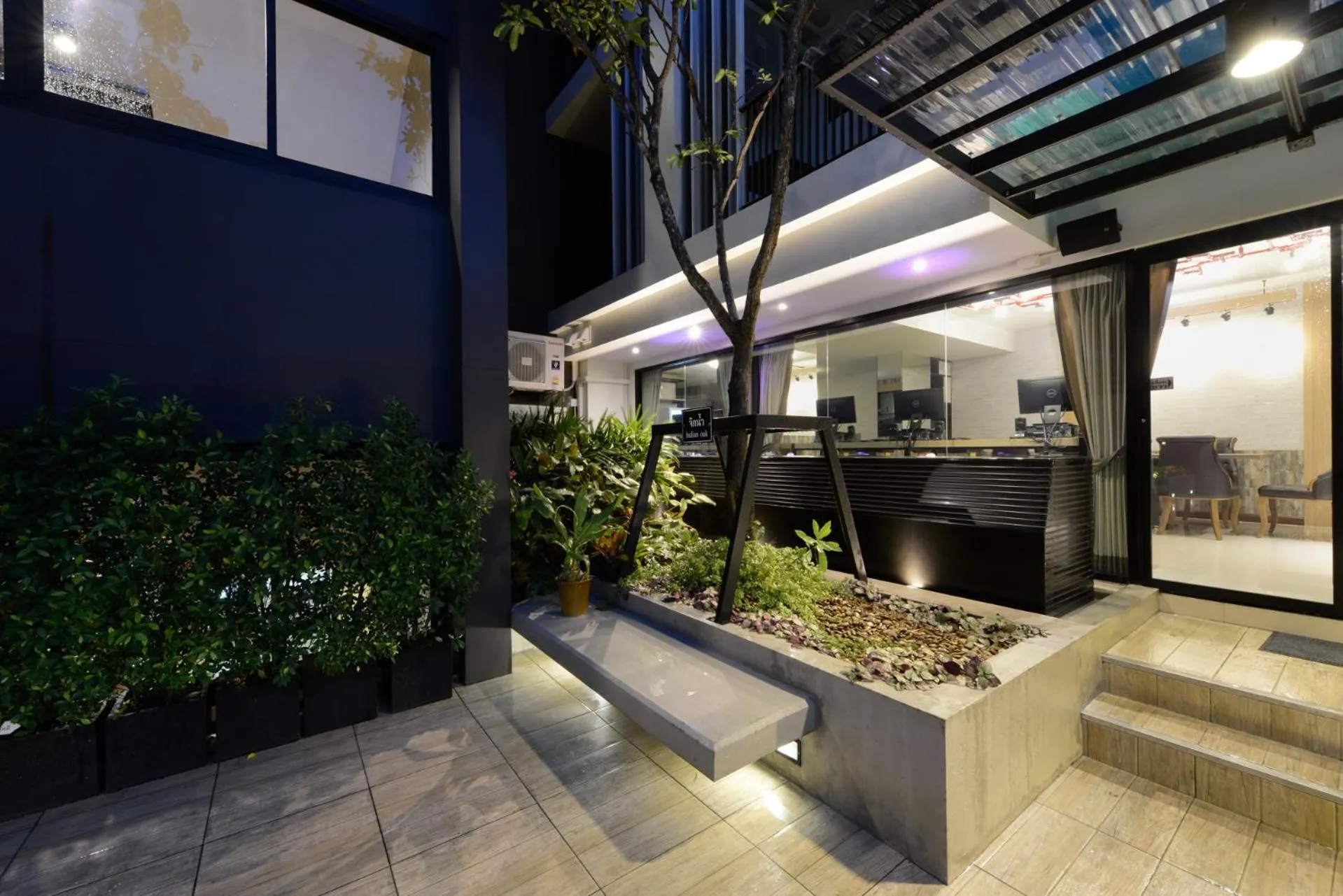 Property building in SiRi Ratchada Bangkok