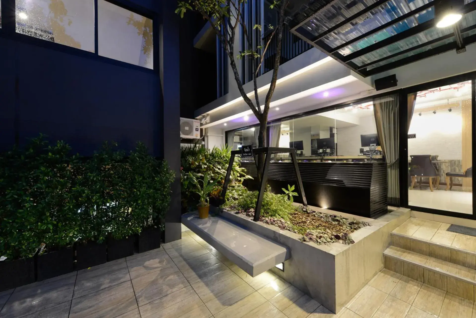 Property building in SiRi Ratchada Bangkok Property building in SiRi Ratchada Bangkok