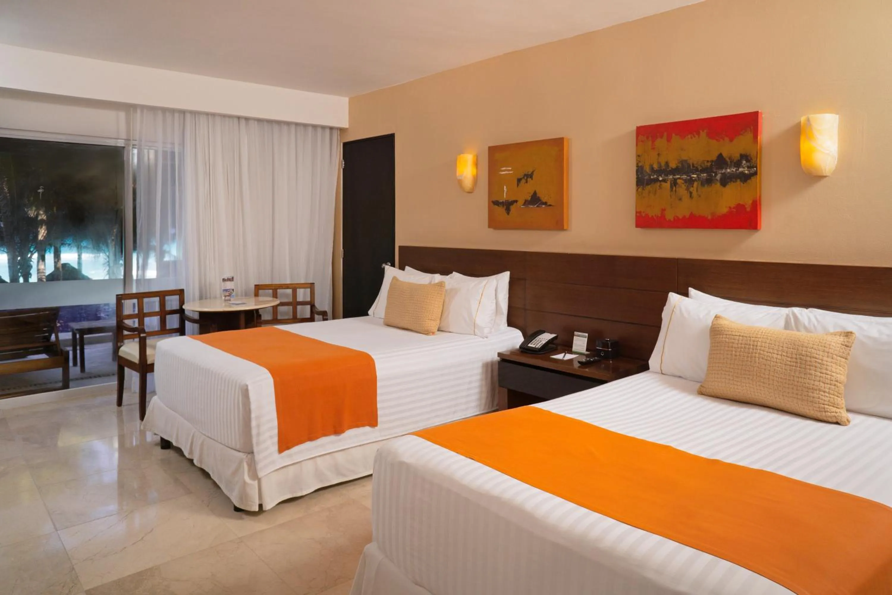 Photo of the whole room, Bed in Flamingo Cancun All Inclusive