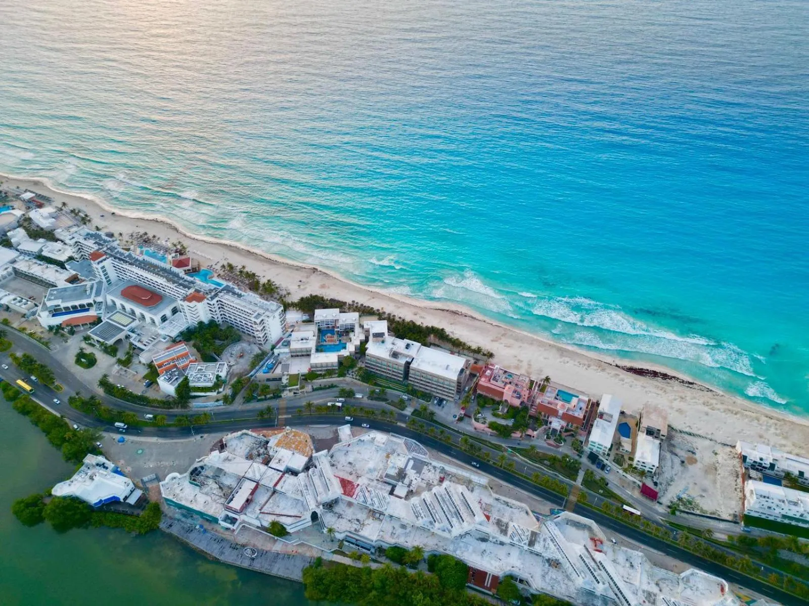 Day in Flamingo Cancun All Inclusive