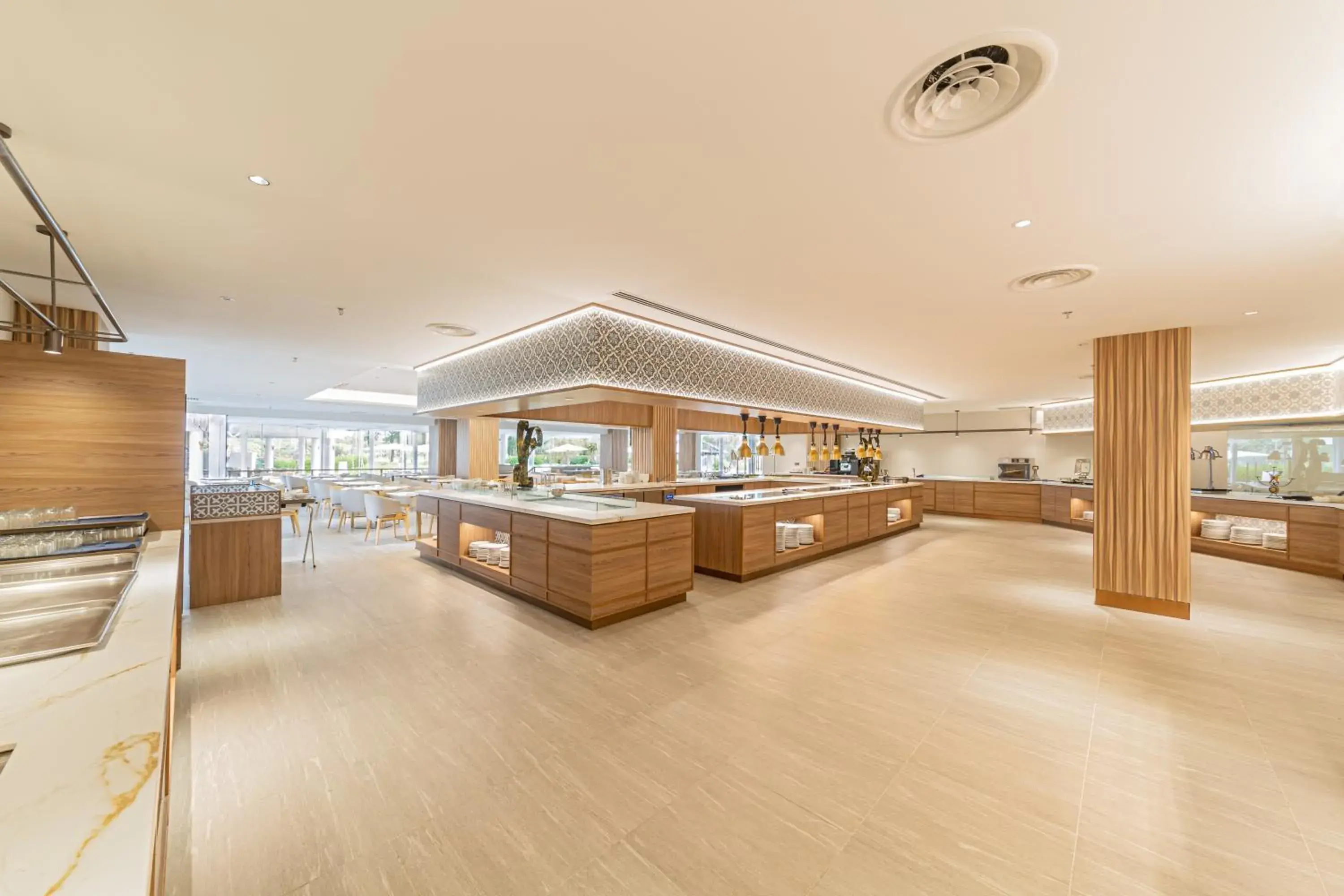 Restaurant/places to eat in Glenmarie Hotel and Golf Resort Restaurant/places to eat in Glenmarie Hotel and Golf Resort