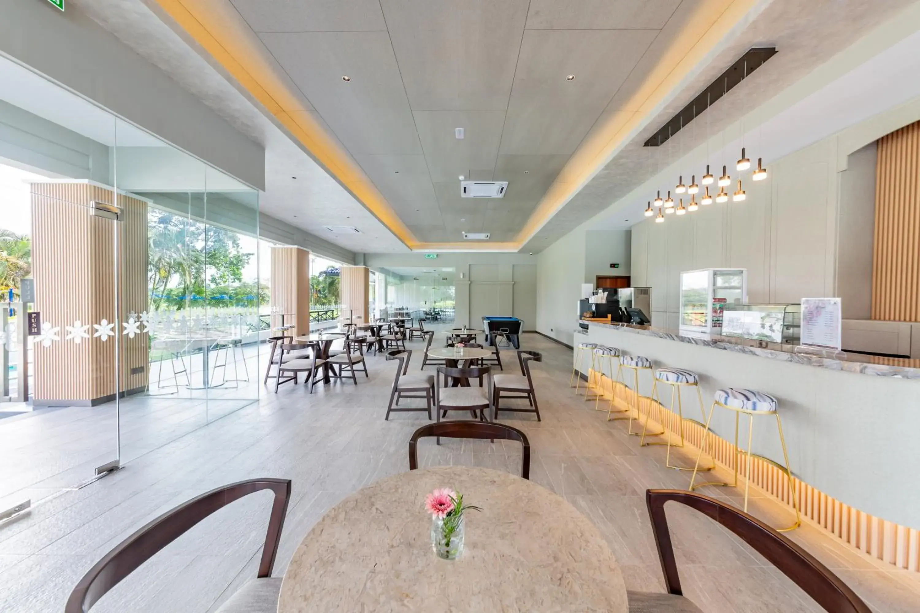 Food and drinks in Glenmarie Hotel and Golf Resort Food and drinks in Glenmarie Hotel and Golf Resort