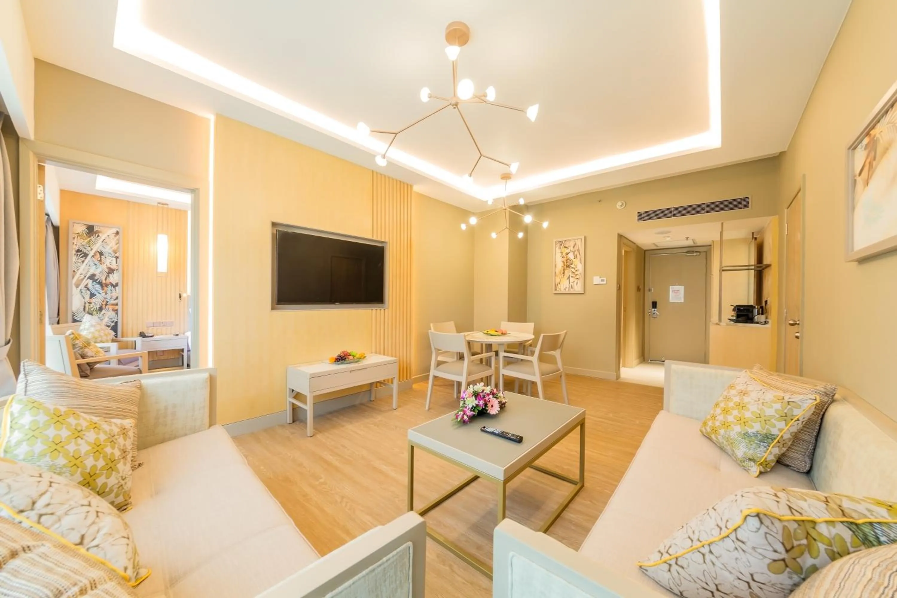 Property building in Glenmarie Hotel and Golf Resort