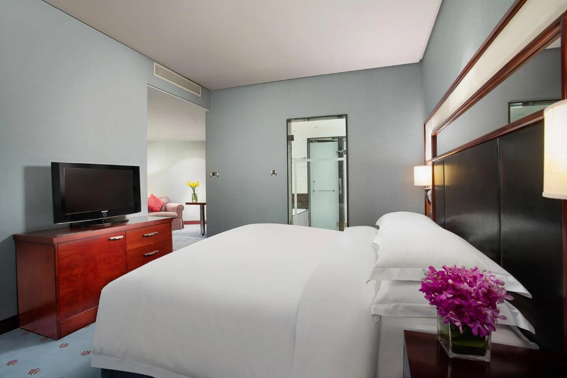 Property building, Bed in Crowne Plaza Wuxi City Center