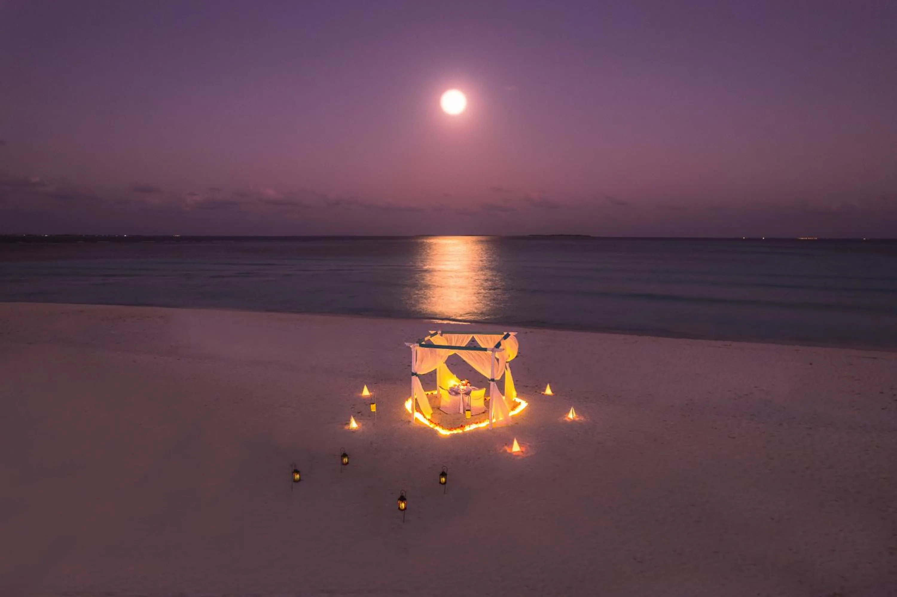 Restaurant/places to eat in Hideaway Beach Resort & Spa - FREE SHARED CHARTER FLIGHT for two on stays of 7 or more nights from September 2025 until 23rd December 2026