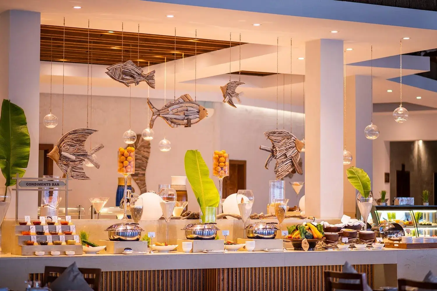 Restaurant/places to eat in Hideaway Beach Resort & Spa - FREE SHARED CHARTER FLIGHT for two on stays of 7 or more nights from September 2025 until 23rd December 2026 Restaurant/places to eat in Hideaway Beach Resort & Spa - FREE SHARED CHARTER FLIGHT for two on stays of 7 or more nights from September 2025 until 23rd December 2026