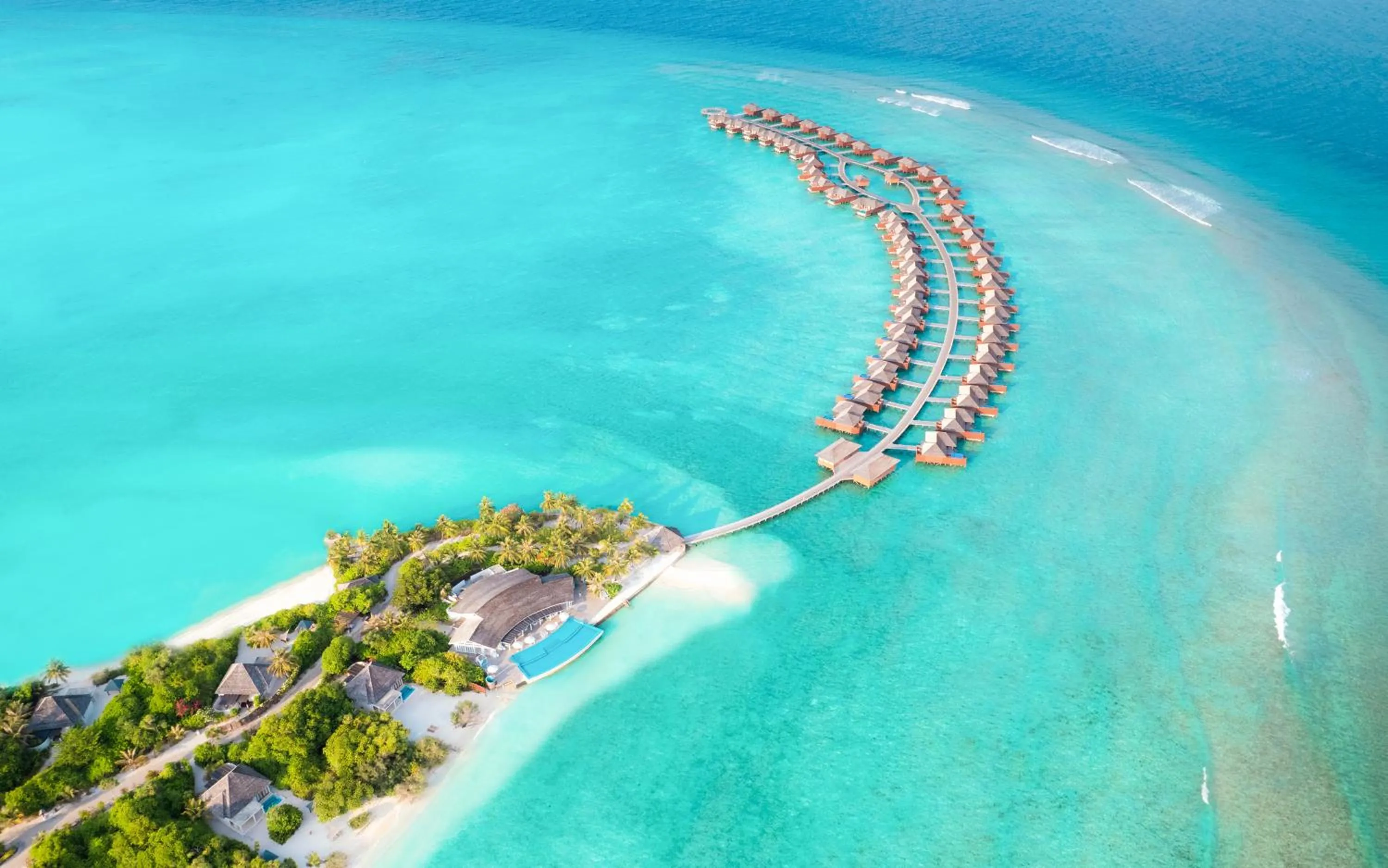 Property building in Hideaway Beach Resort & Spa - FREE SHARED CHARTER FLIGHT for two on stays of 7 or more nights from September 2025 until 23rd December 2026