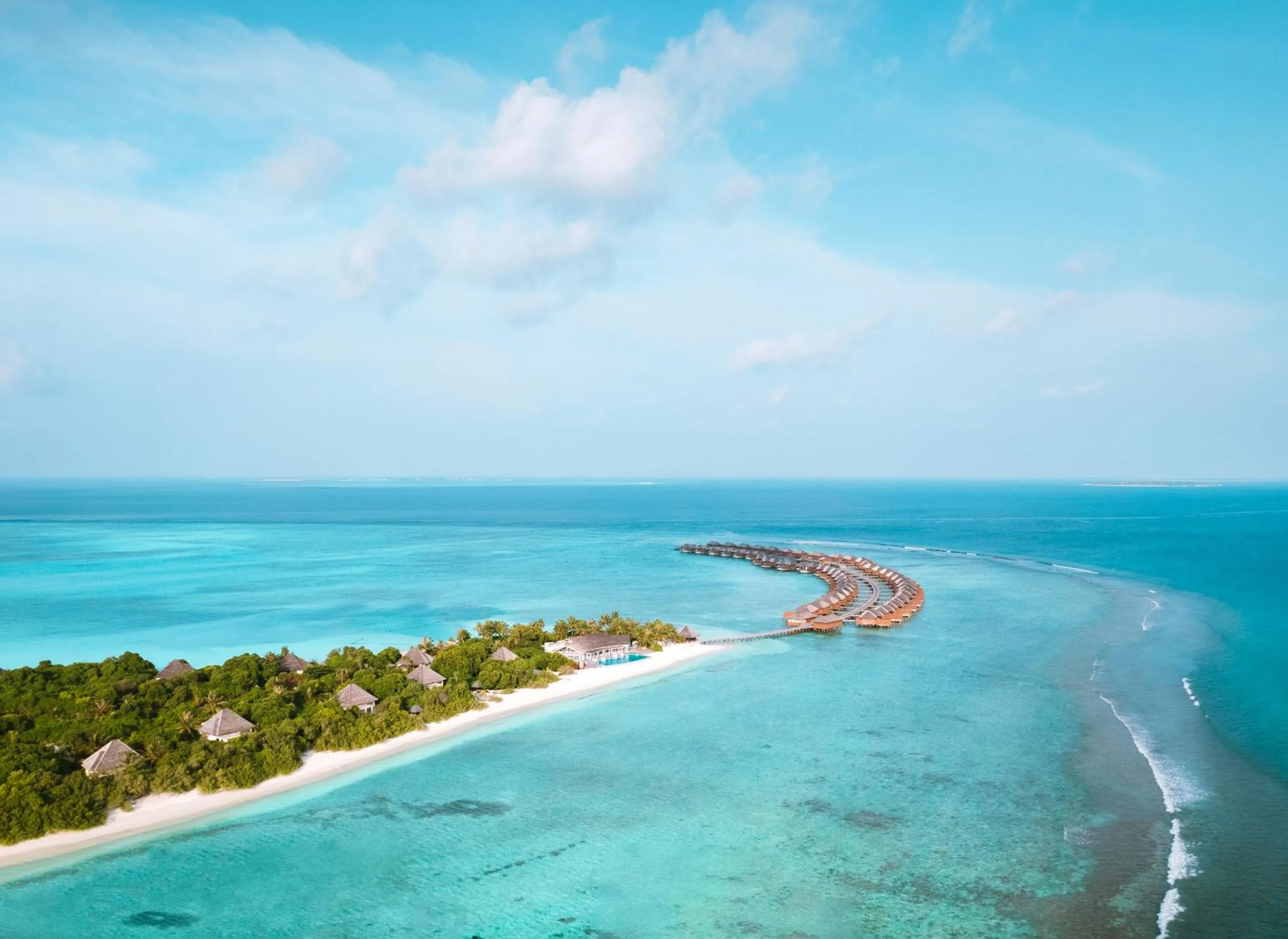 Property building in Hideaway Beach Resort & Spa - FREE SHARED CHARTER FLIGHT for two on stays of 7 or more nights from September 2025 until 23rd December 2026